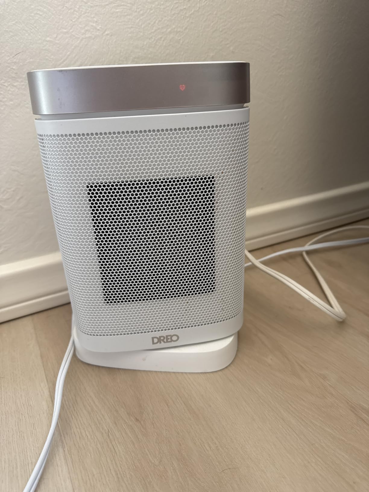 Dreo Space Heater, 1500W Portable Electric Heaters for Indoor Use, PTC Ceramic Heater for Office with Remote, Thermostat, 70°Oscillation, 12H Timer, 5 Modes, Safe Quiet Room Heater for Bedroom - Customer Photo 1