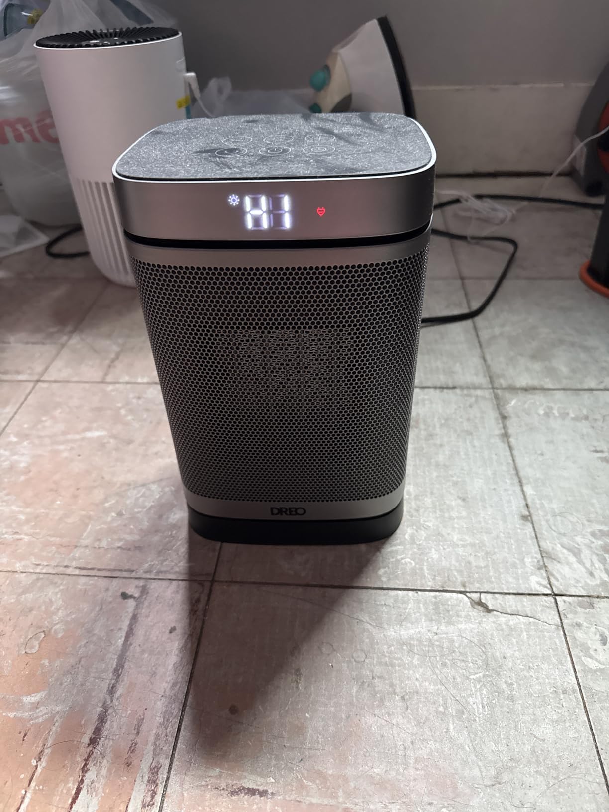 Dreo Space Heater, 1500W Portable Electric Heaters for Indoor Use, PTC Ceramic Heater for Office with Remote, Thermostat, 70°Oscillation, 12H Timer, 5 Modes, Safe Quiet Room Heater for Bedroom - Customer Photo 2