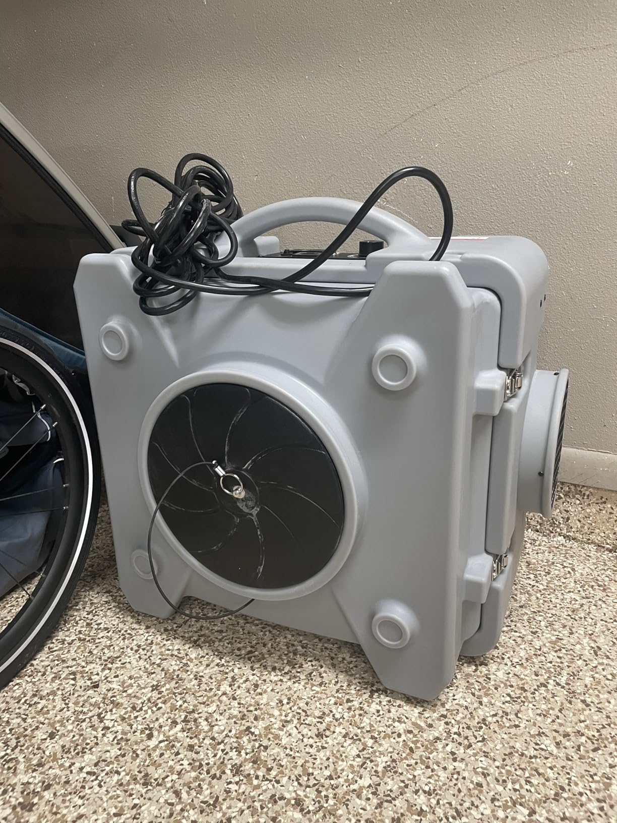 MOUNTO HEPA500 Commercial 500cfm Air Purifier Hepa Air Scrubber Negative Air Machine Roto-Molded (Grey) - Customer Photo 1