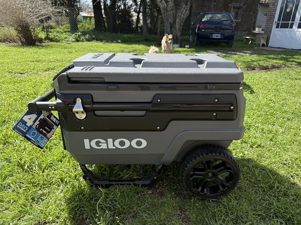 Igloo Trailmate Journey 70Qt Wheeled Cooler, Insulated Hard Shell Ice Chest - Customer Photo 2