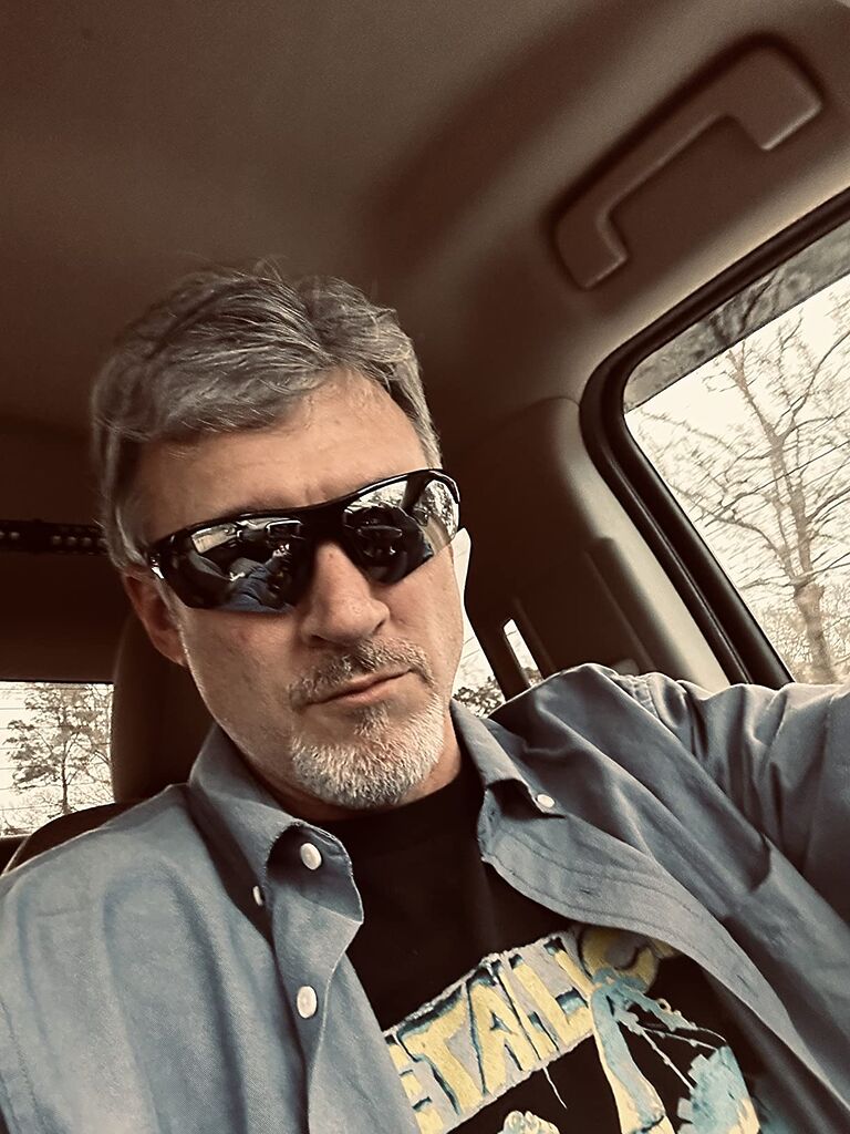 Under Armour Blitzing Wrap Around Sunglasses, Men's Sunglasses with Non-Slip Temples, Auto-Lock Hinges & Microfiber Pouch - Customer Photo 2