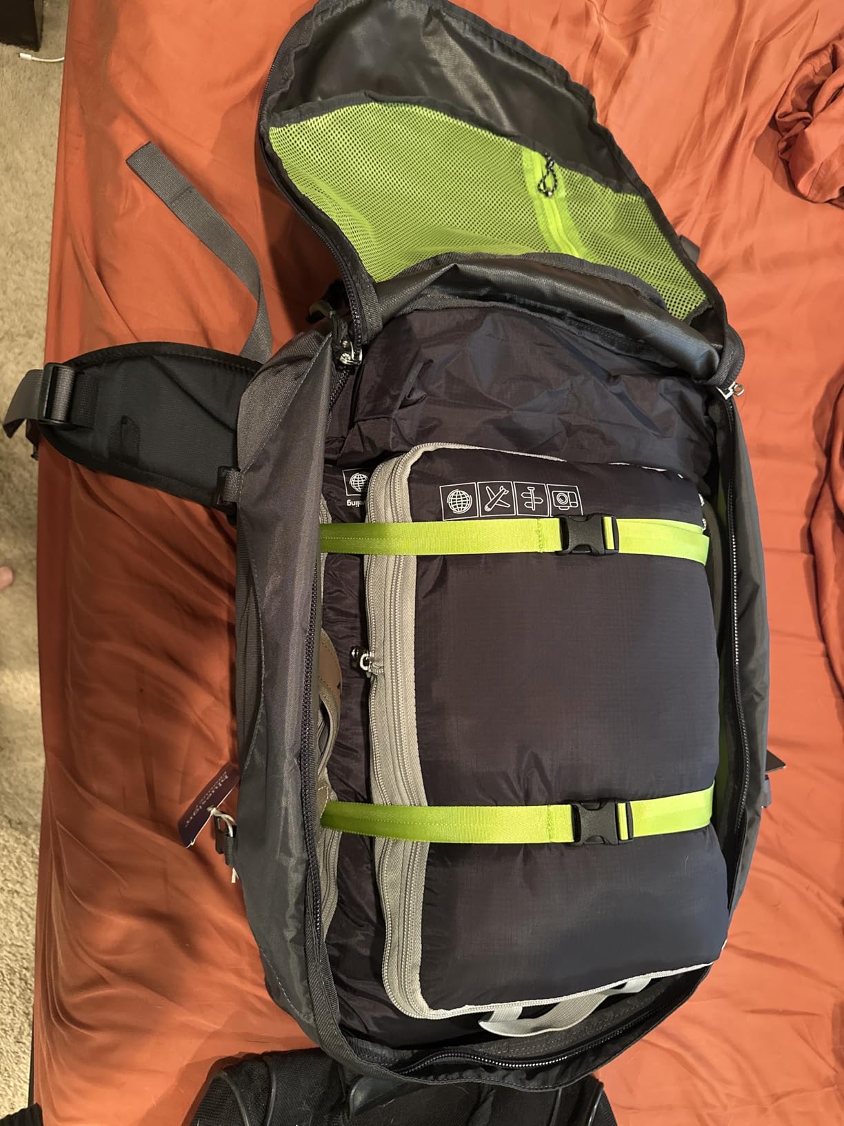 Osprey Farpoint 70L Men's Travel Backpack, Tunnel Vision Grey - Customer Photo 1