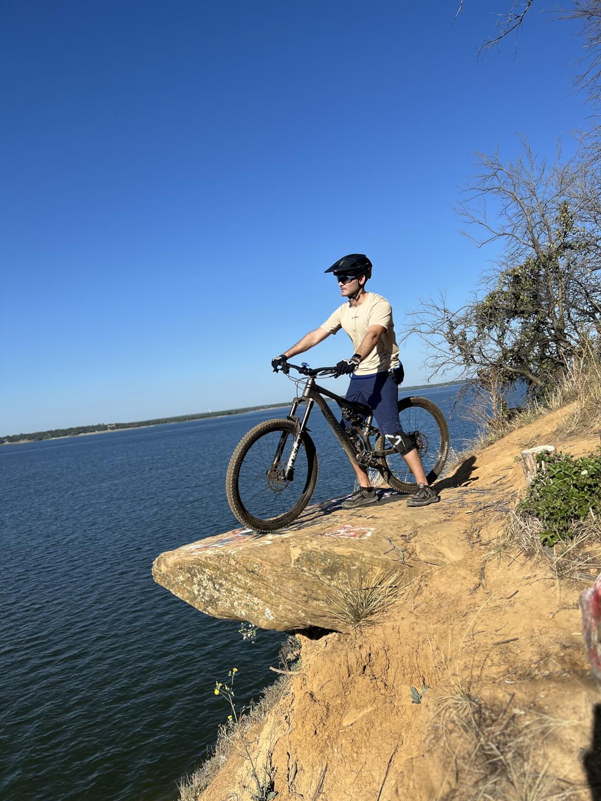 SMITH Forefront 2 MTB Cycle Helmet – Adult Mountain Bike Helmet with MIPS Technology – Lightweight Impact Protection for Men & Women – Adjustable Visor - Customer Photo 1