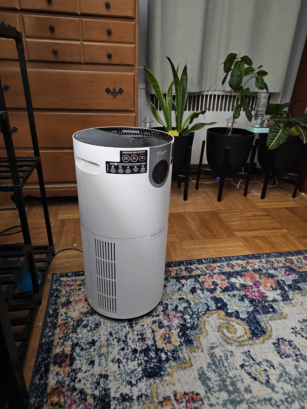 Shark Air Purifier for Home Large Room, Clean Sense Technology, HEPA Air Filter, 1000 Sq Ft, Kitchen, Filters Smoke, Captures 99.98% of Particles, Pet Dander, Pollutants, Dust, Allergens, HP201 - Customer Photo 1