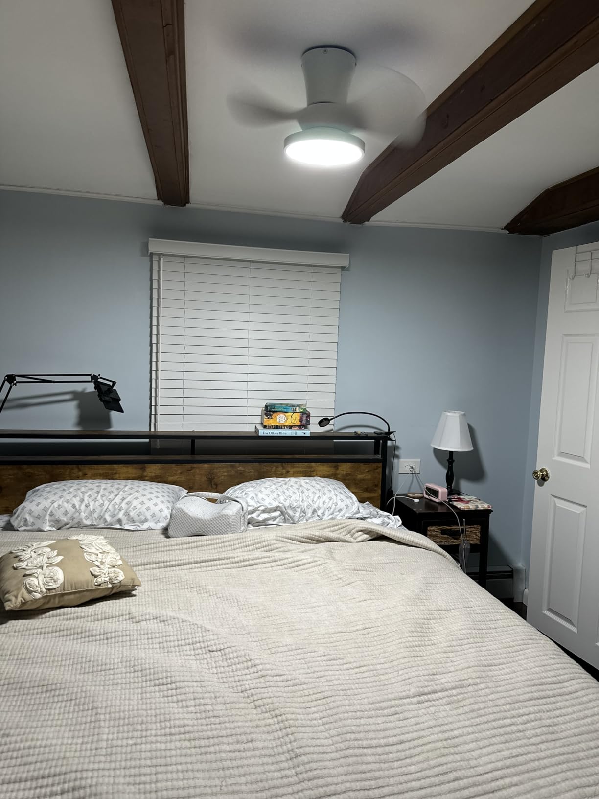 ocioc Quiet Ceiling Fan with LED Light 22 inch Large Air Volume Remote Control for Kitchen Bedroom Dining Room Patio - Customer Photo 3