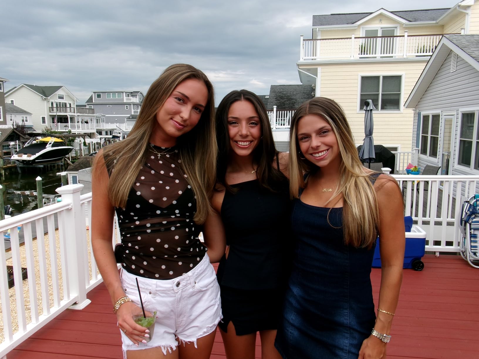 KODAK PIXPRO FZ55-BL 16MP Digital Camera 5X Optical Zoom 28mm Wide Angle 1080P Full HD Video Li-Ion Battery 2.7