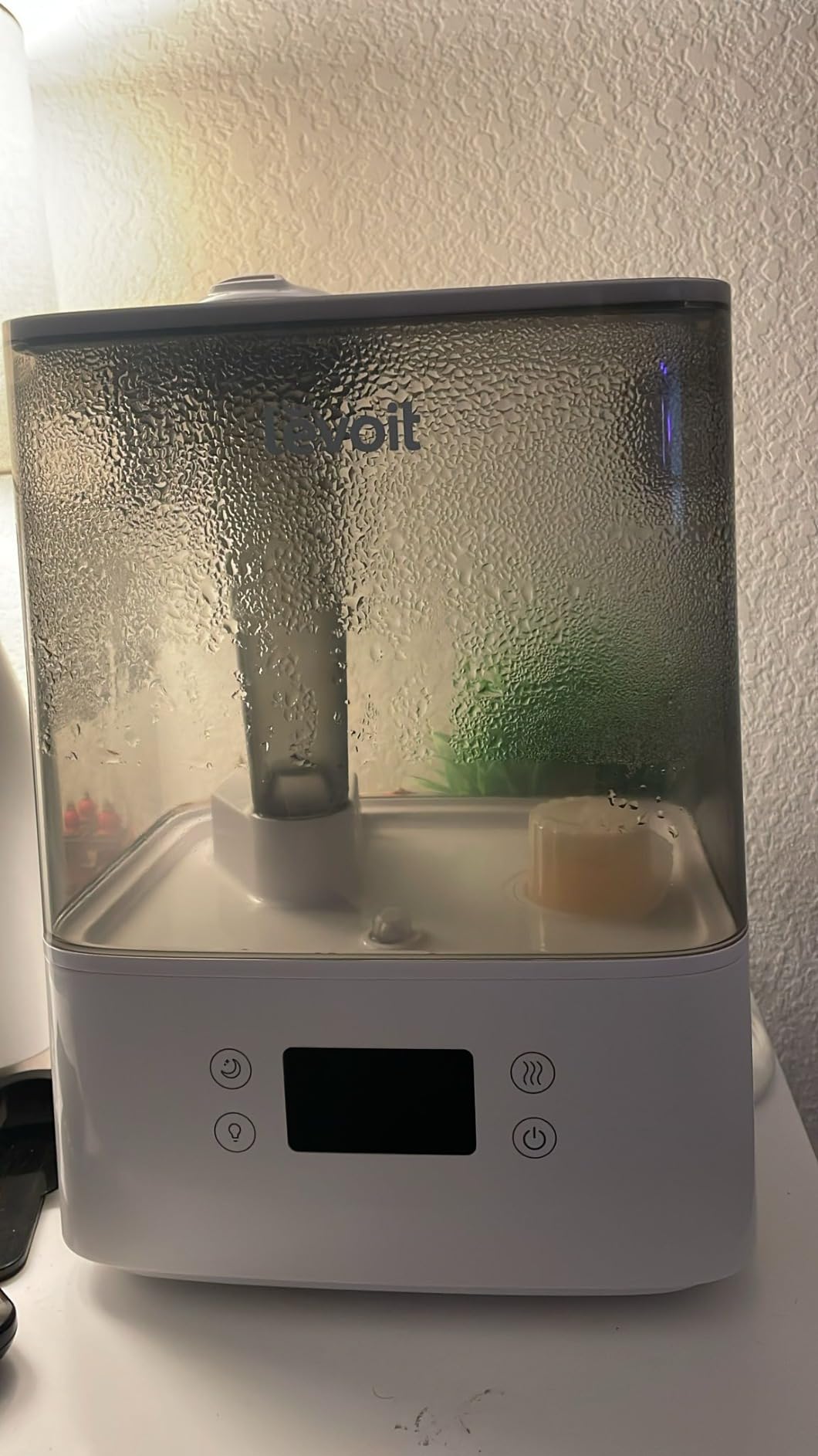 LEVOIT Humidifiers for Bedroom Home, Smart Warm and Cool Mist Air Humidifier for Large Room, Auto Customized Humidity, Fast Symptom Relief, Easy Top Fill, Essential Oil, Quiet, OasisMist4.5L, White - Customer Photo 4