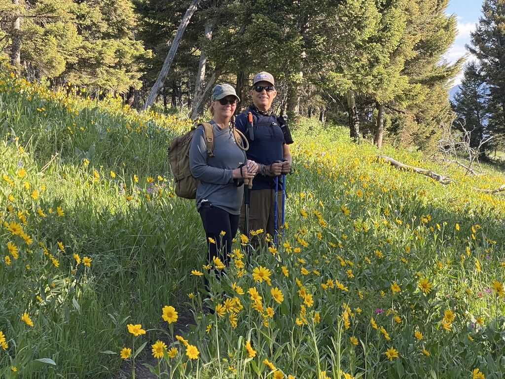 Hiker Hunger Carbon Fiber Trekking Poles | Hiking Poles for Men | Kids Walking Stick | Kids Hiking Poles | Walking Poles for Seniors Women | Hiking Poles for Kids - Blue Cork - Customer Photo 3