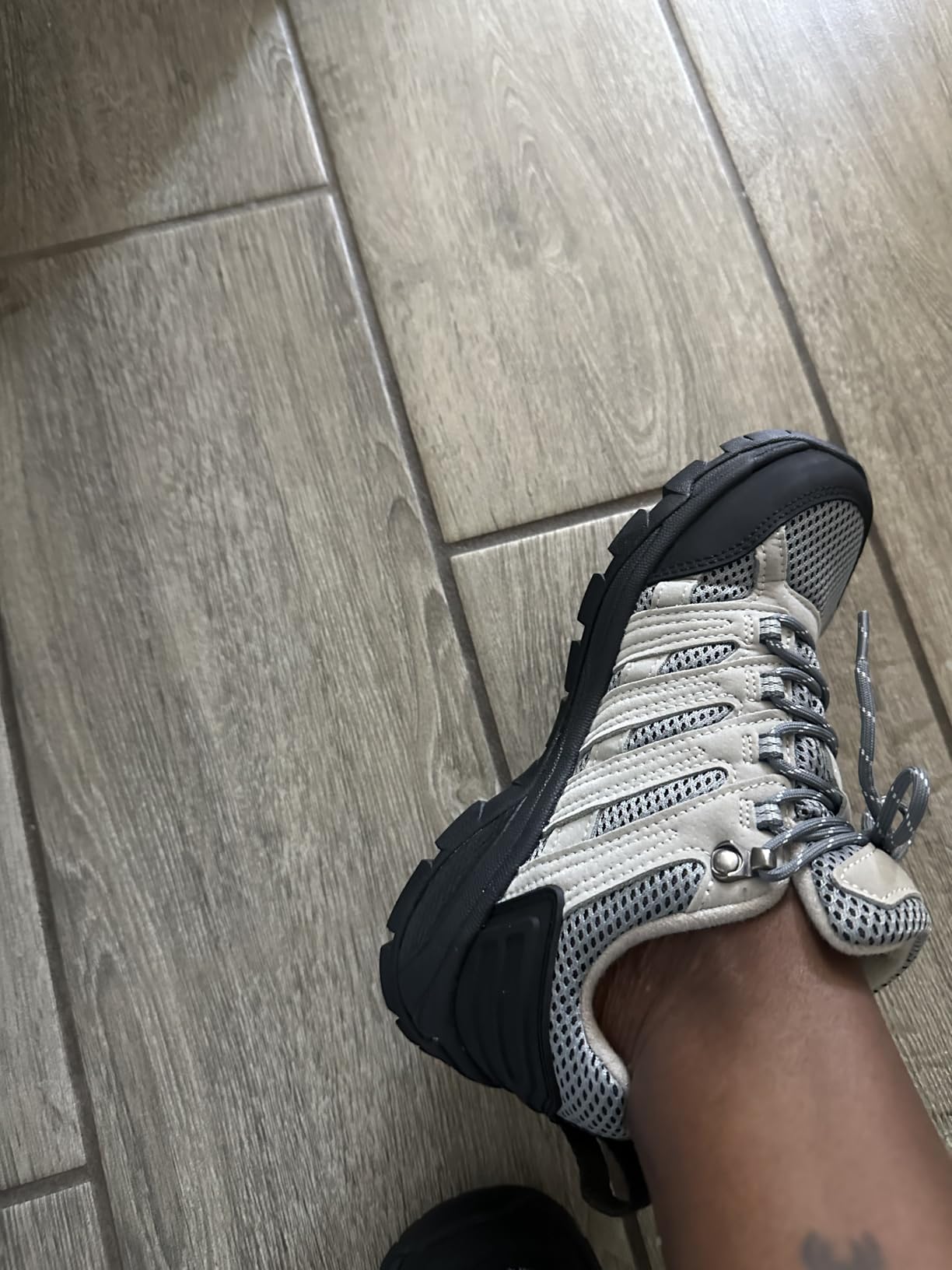 NORTIV 8 Women's Hiking Shoes Lightweight Breathable Mesh Walking Sneakers Outdoor Work Shoes Wander - Customer Photo 1