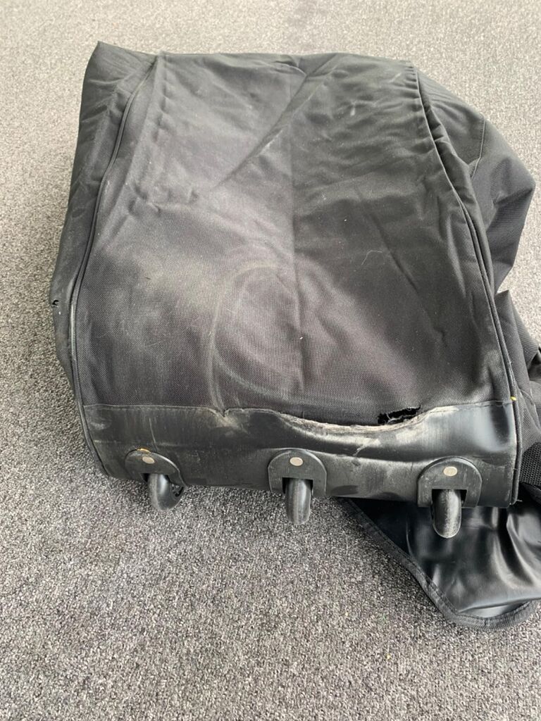 120L Foldable Rolling Duffel Bag with 3 Wheels, Light Weight Travel Duffel bag with Large Loading Capacity, 32 inch Rolling Duffel bag with Shoulder Strap for Travel Camping Sports Customer Review 120L Foldable Rolling Duffel Bag with 3 Wheels, Light Weight Travel Duffel bag with Large Loading Capacity, 32 inch Rolling Duffel bag with Shoulder Strap for Travel Camping Sports - Customer Photo 3