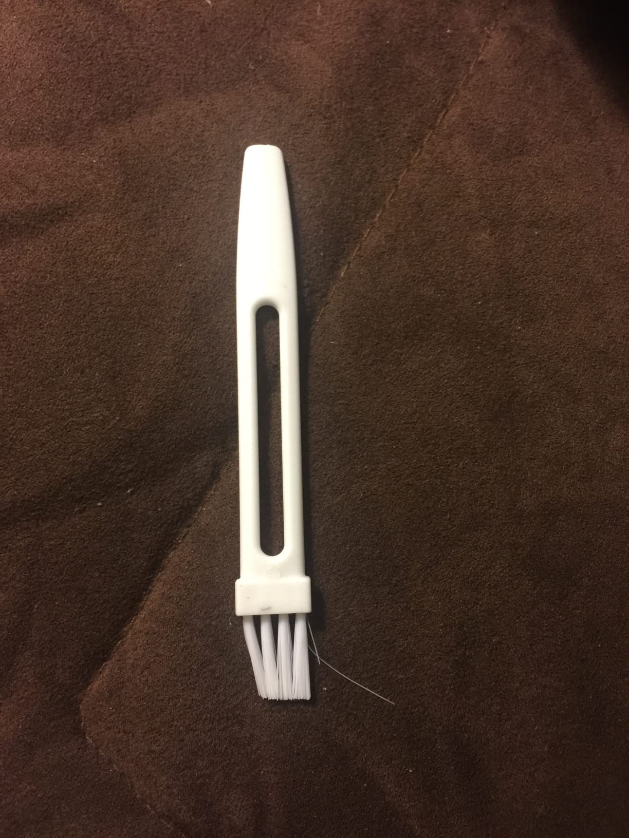 Air Innovations AI-103 Ultrasonic Cool Mist Humidifier for Bedroom – Quiet Cool Mist Diffuser with 2.5L Tank, 23-Hour Runtime, Auto Shut-Off, 360° Nozzle – Ideal for Home, Dorm, & Apartment Essentials - Customer Photo 1