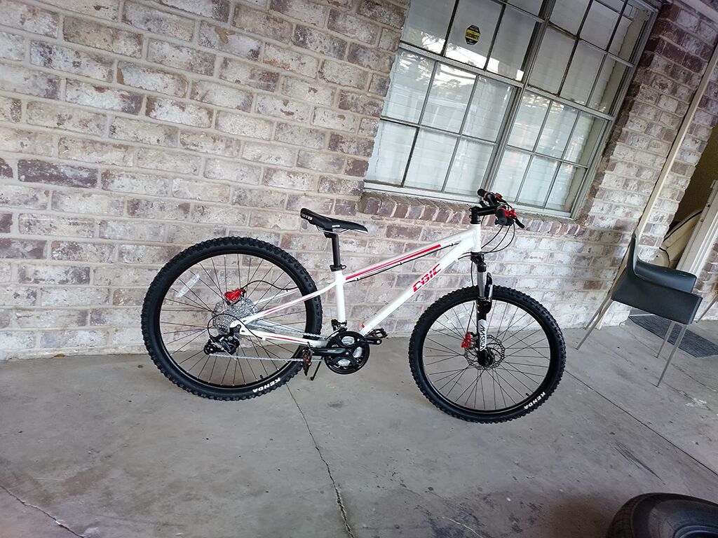 CYBIC Fat Tire Mountain Bike 24/26 inch Wheels, 7/21 Speeds, with High Carbon Steel Frame, Double Disc Brake Fat Tire Bike Customer Review CYBIC Fat Tire Mountain Bike 24/26 inch Wheels, 7/21 Speeds, with High Carbon Steel Frame, Double Disc Brake Fat Tire Bike - Customer Photo 2