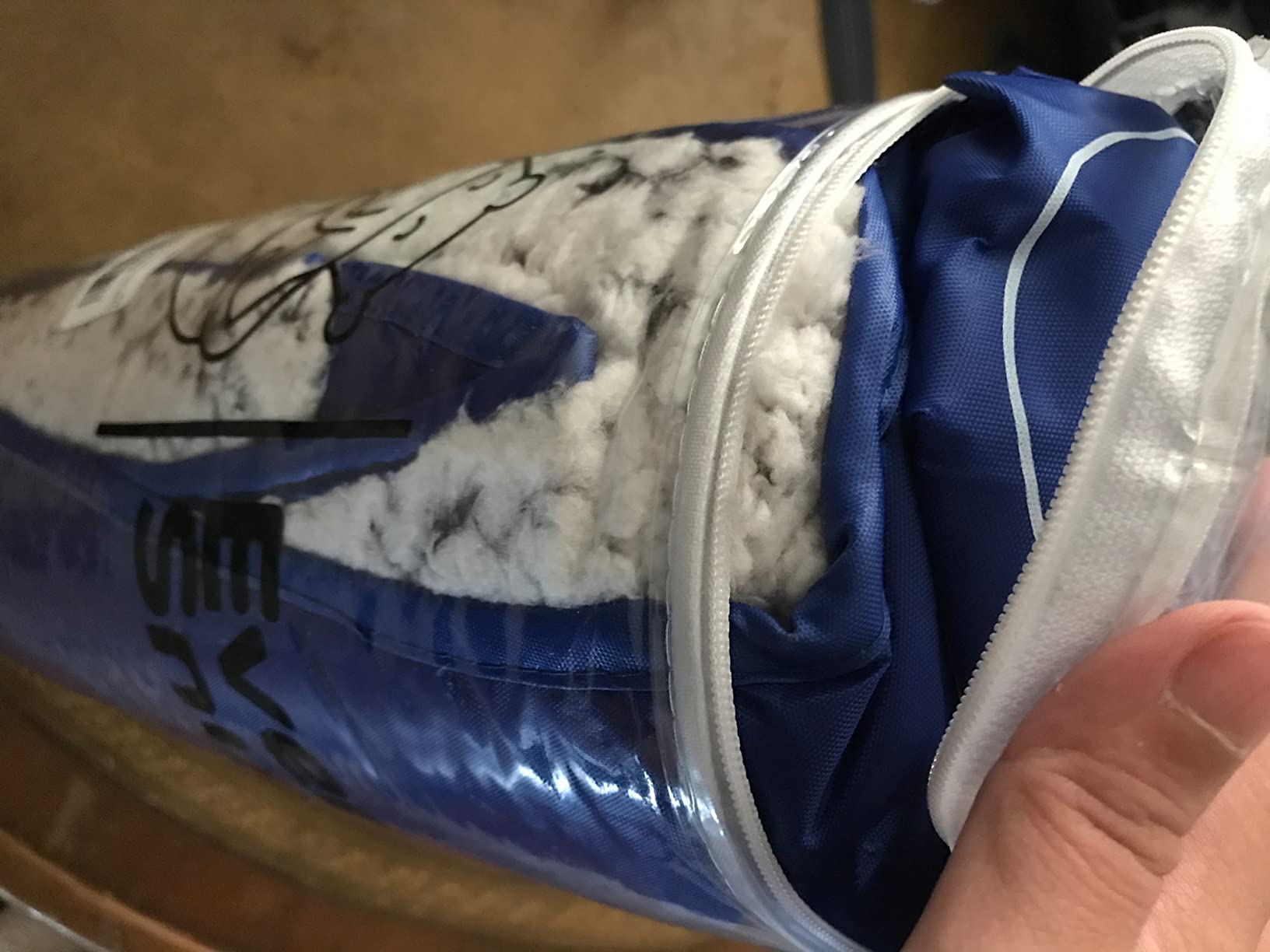 EverSnug Sherpa Waterproof Camping Blanket - Extra Thick and Warm, Large Sherpa Fleece Outdoor Blanket for Camping, Picnics, Beaches, Stadiums, Pets - Washable and Windproof for Cold Weather (Black) - Customer Photo 2