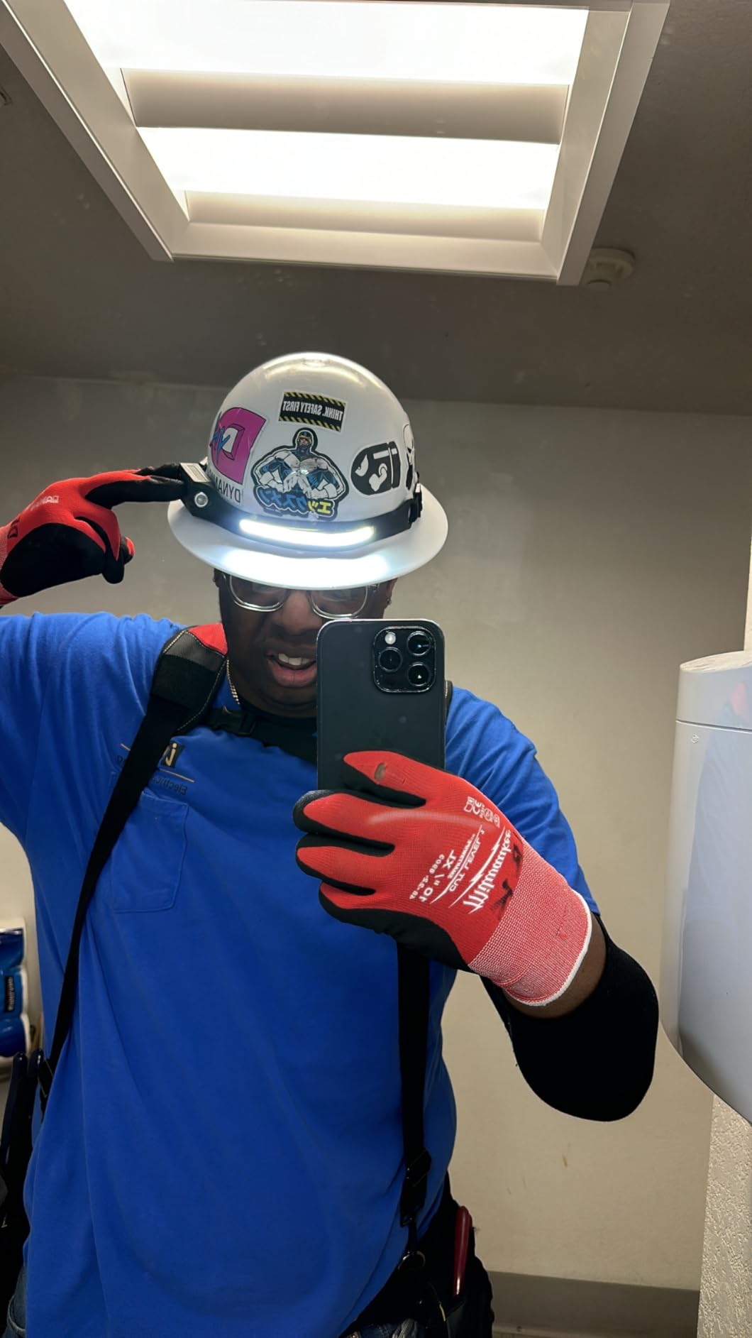 Rechargeable Headlamp 3PCS, 230° Wide Beam Head Lamp, Motion Sensor LED Headlamp Rechargeable, 5Mode Bright Headlamps for Adults, Head Lights for Forehead, Hard Hat Headlight, Camping Essentials Gear Customer Review Rechargeable Headlamp 3PCS, 230° Wide Beam Head Lamp, Motion Sensor LED Headlamp Rechargeable, 5Mode Bright Headlamps for Adults, Head Lights for Forehead, Hard Hat Headlight, Camping Essentials Gear - Customer Photo 4