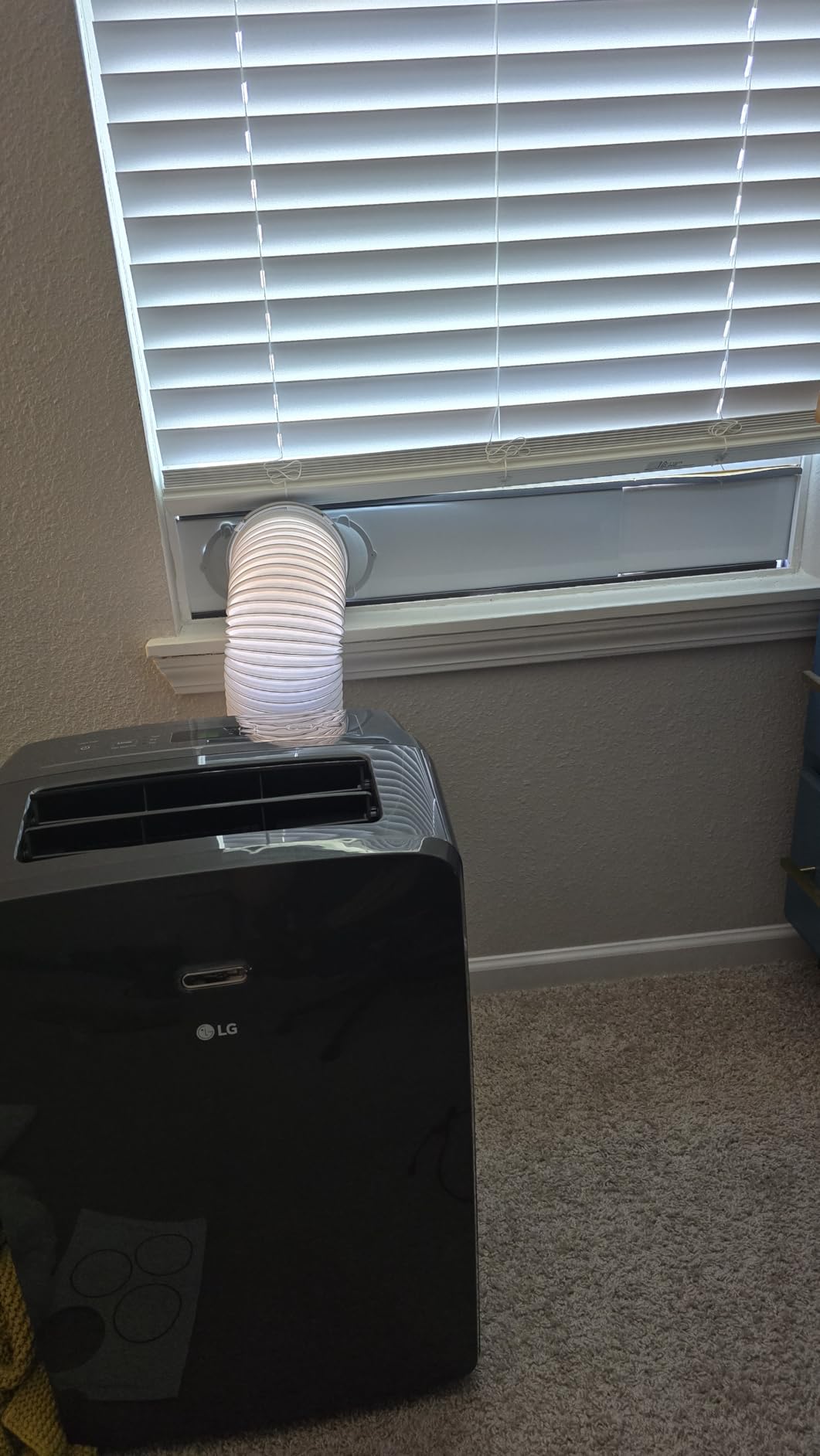 LG 8000 BTU (DOE) / (12000 ASHRAE) Portable Air Conditioners Cools 350 Sqft Easy Install & WiFi App Remote Eco-friendly, Quiet Small & Medium Room Air Conditioner AC Unit Home Gray LP0823GSSM - Customer Photo 1