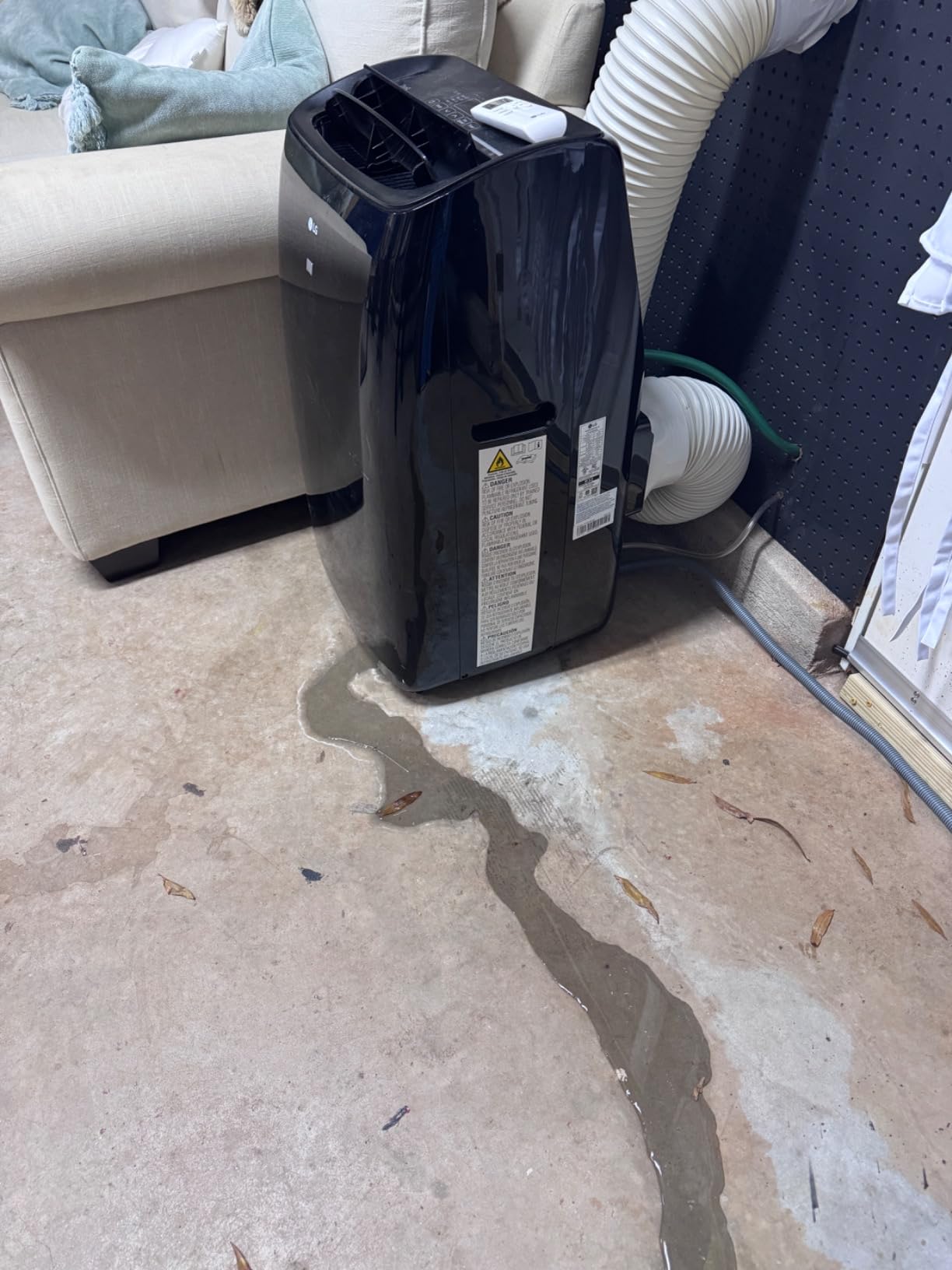 LG 8000 BTU (DOE) / (12000 ASHRAE) Portable Air Conditioners Cools 350 Sqft Easy Install & WiFi App Remote Eco-friendly, Quiet Small & Medium Room Air Conditioner AC Unit Home Gray LP0823GSSM - Customer Photo 2