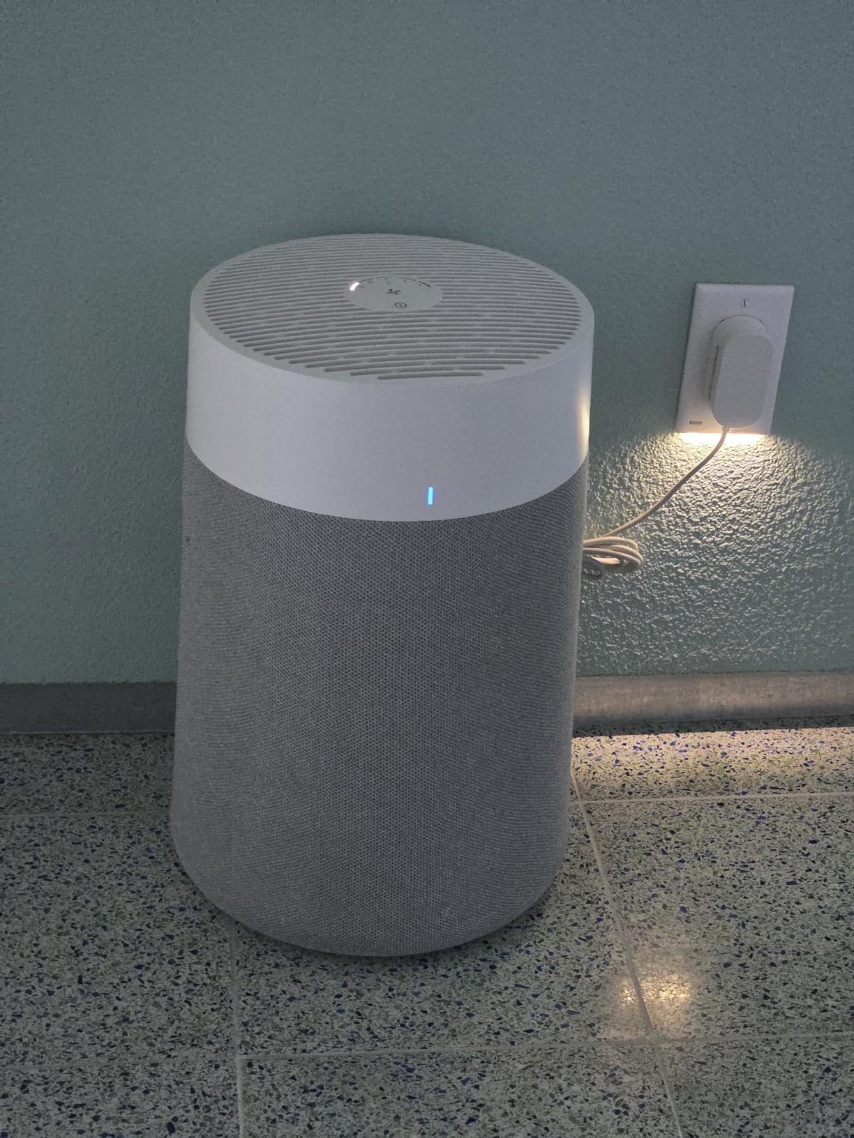 BLUEAIR Air Purifiers for Medium Rooms, Bedroom, Kitchen, Cleans 1,858 sqft in one hour, HEPASilent Smart Air Cleaner for Home, Pets, Allergies, Virus, Dust, Mold, Smoke - Blue Pure 311i Max - Customer Photo 1