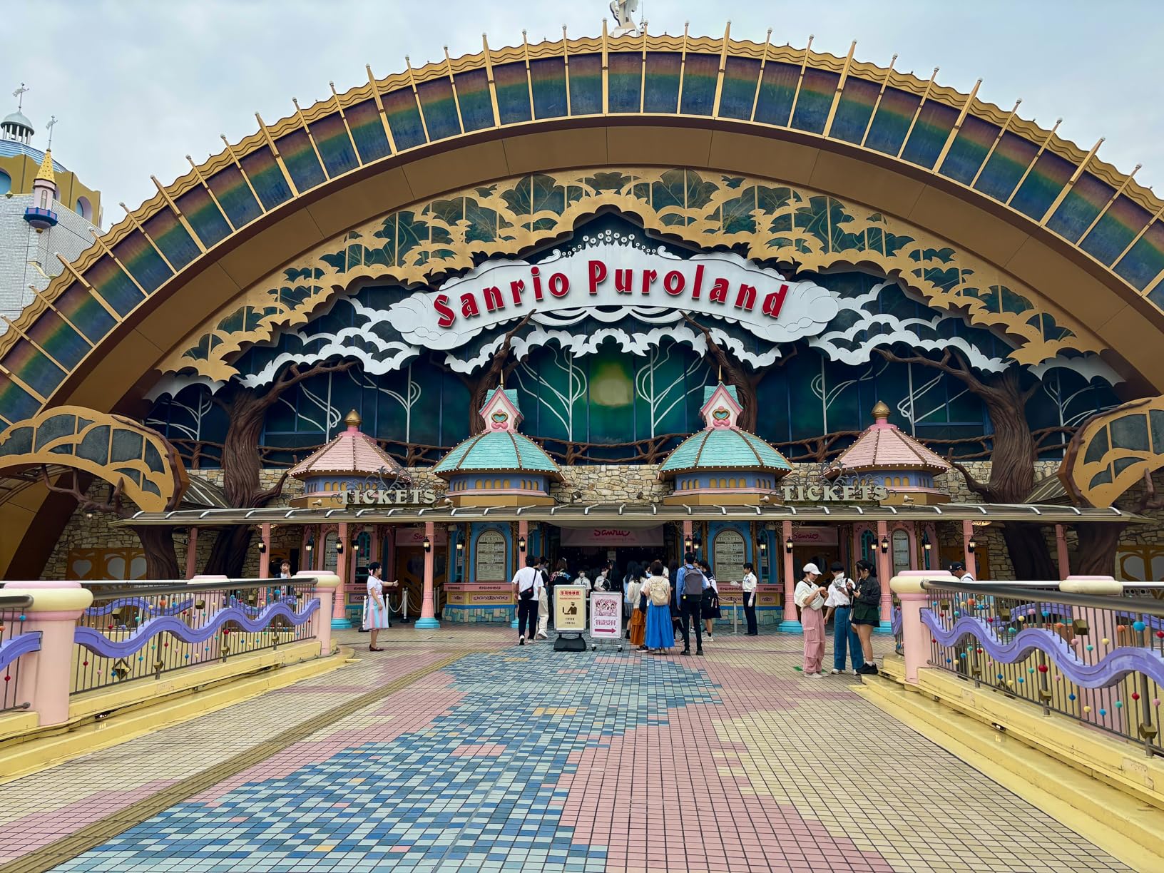 Canon EOS R50 Mirrorless Camera RF-S18-45mm F4.5-6.3 is STM Lens Kit, 24.2 Megapixel CMOS (APS-C) Sensor, 4K Video, Hybrid Camera, Photo and Video, Vlogging, Content Creator, RF Mount, White - Customer Photo 1