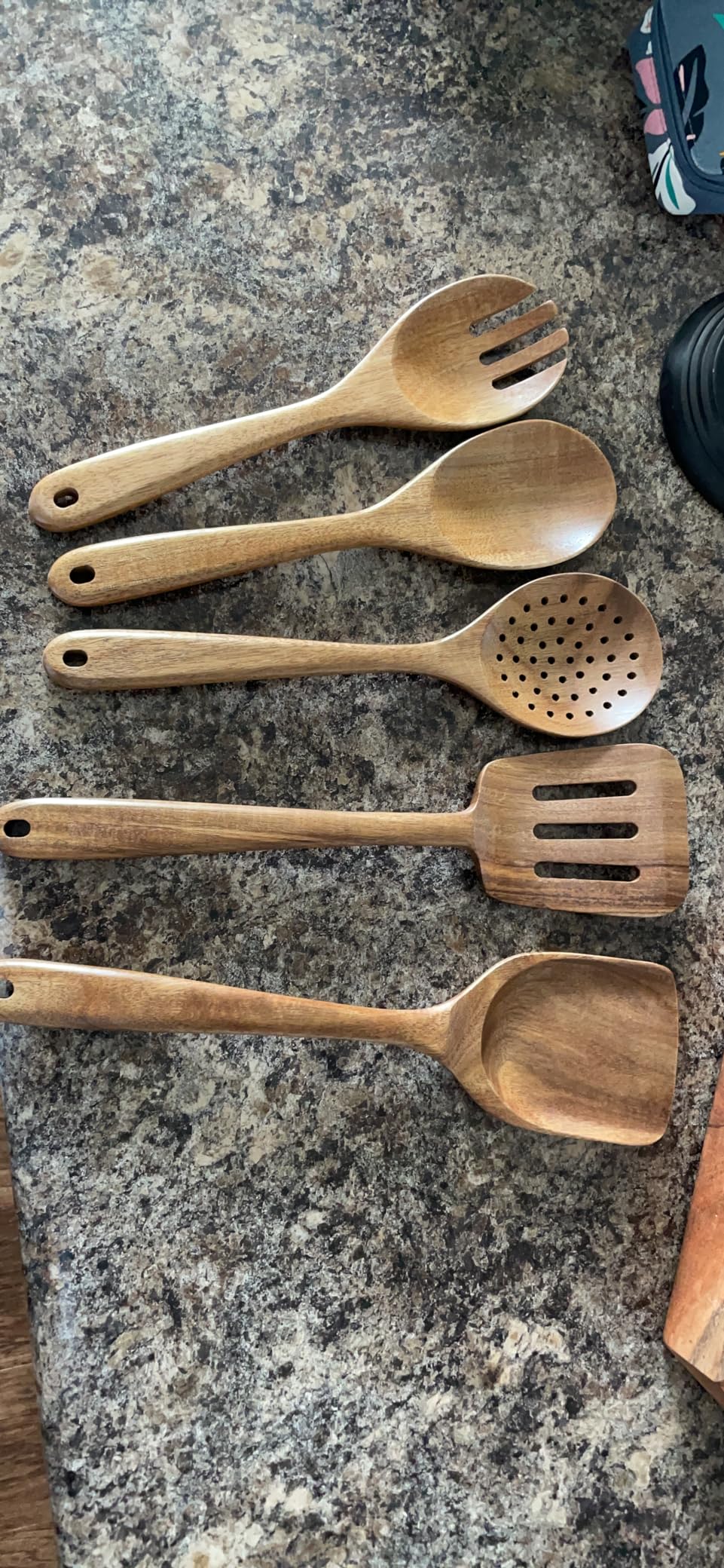 TANAAB Kitchen Wooden Spoons Utensils Set for Cooking, 5 Piece Acacia Wood Spoon Cooking Utensils Apartment Essentials Wooden Turner Spoon Spatula Kitchen Set for Nonstick Cookware (5-pieces-set) - Customer Photo 1
