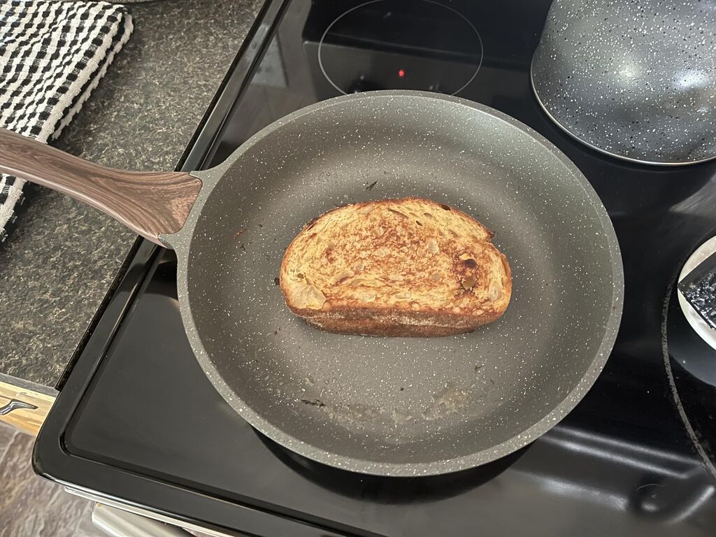 SENSARTE Nonstick Ceramic Frying Pan Skillet, 9.5 Inch Omelet Pan, Healthy Non Toxic Chef Pan, Induction Compatible Egg Pan with Heat Resistant Handle, PFAS-Free customer photo 1