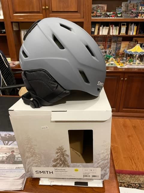 Smith Mission Helmet for Men – Adult Snowsports Helmet with MIPS Technology + Zonal Koroyd Coverage – Lightweight Protection for Skiing & Snowboarding Customer Review Smith Mission Helmet for Men – Adult Snowsports Helmet with MIPS Technology + Zonal Koroyd Coverage – Lightweight Protection for Skiing & Snowboarding - Customer Photo 2
