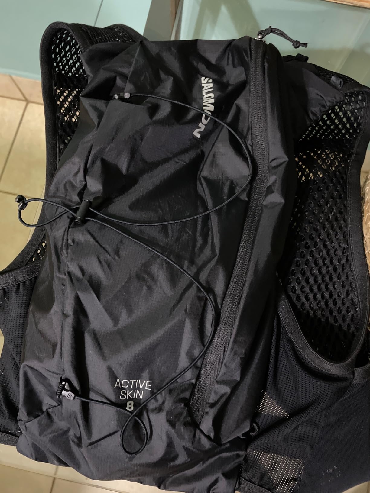 Salomon Unisex Active Skin 8, Hydration & Storage Vest with 500ml Flasks Included - Customer Photo 1