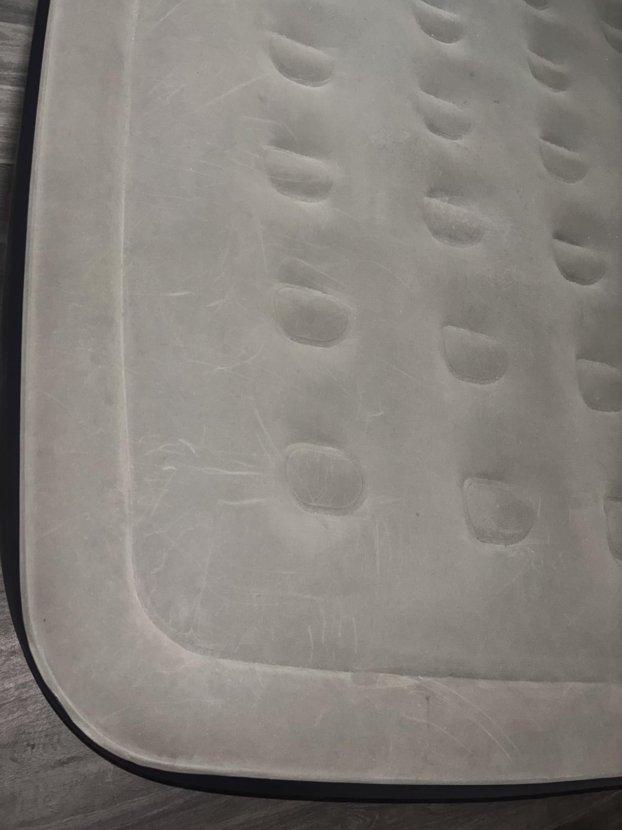 iDOO Queen Air Mattress with Built in Pump, 18 Raised Comfort Inflatable Blow up Mattress, Upgraded Four Chamber Portable Air Bed for Camping, Guests and Home, Colchon Inflable, 650 lbs Max - Customer Photo 2