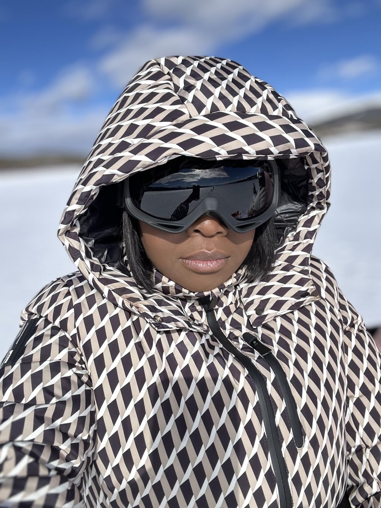 OutdoorMaster OTG Ski Goggles - Over Glasses Ski/Snowboard Goggles for Men, Women & Youth - 100% UV Protection Customer Review OutdoorMaster OTG Ski Goggles - Over Glasses Ski/Snowboard Goggles for Men, Women & Youth - 100% UV Protection - Customer Photo 5