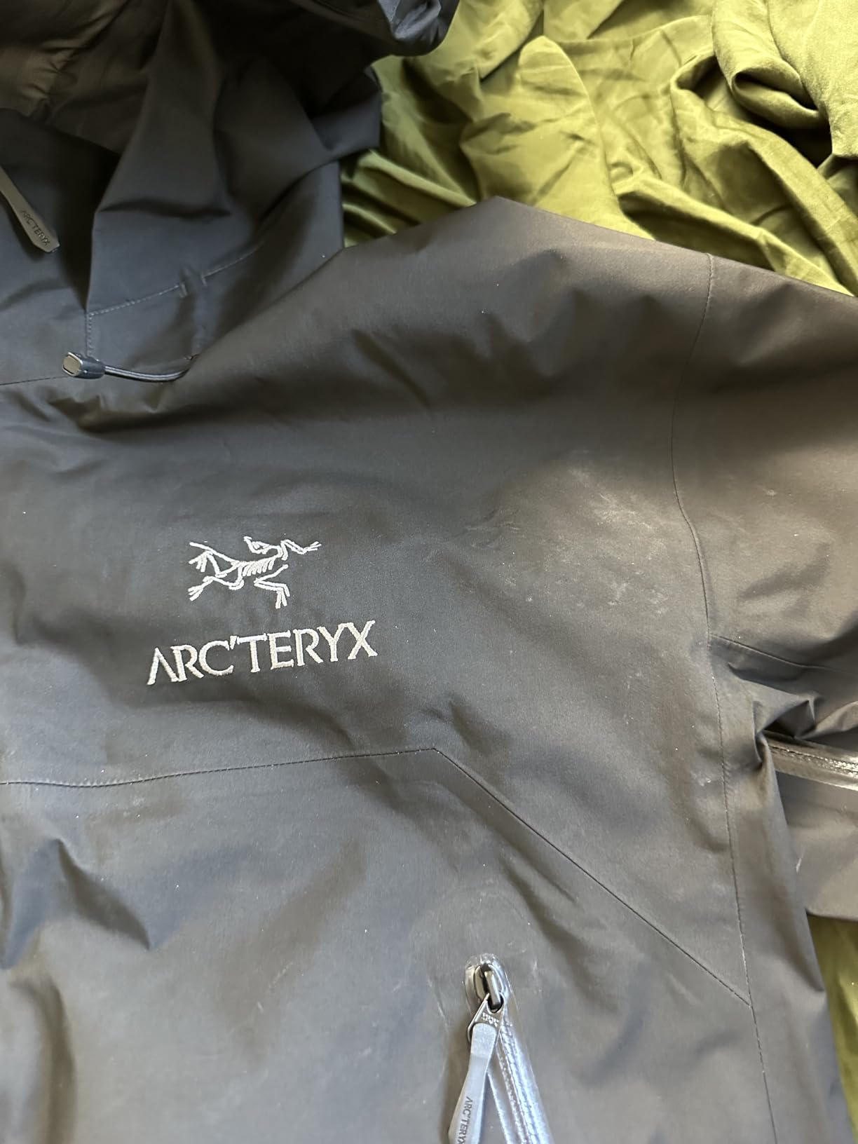Arc'teryx Beta AR Men's Jacket | Waterproof, Windproof Gore-Tex Pro Shell Men's Winter Jacket with Hood for All Round Use - Customer Photo 1