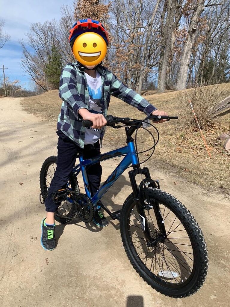 Huffy Stone Mountain Hardtail Mountain Bike for Boys/Girls/Men/Women, 20 Huffy Stone Mountain Hardtail Mountain Bike for Boys/Girls/Men/Women, 20