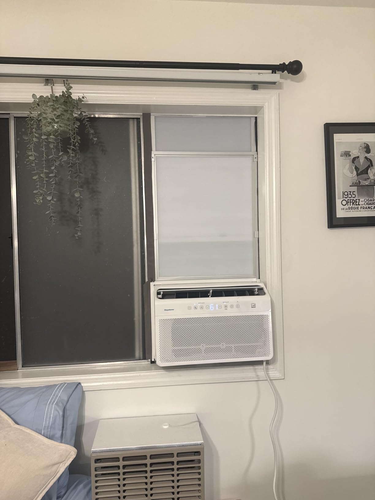 Keystone Energy Star 8,000 BTU Window Mounted Inverter Air Conditioner with Quiet, High Efficiency Operation and Remote, Window AC Unit for Apartment, Living Room, Medium Rooms up to 350-Sq.Ft. - Customer Photo 1