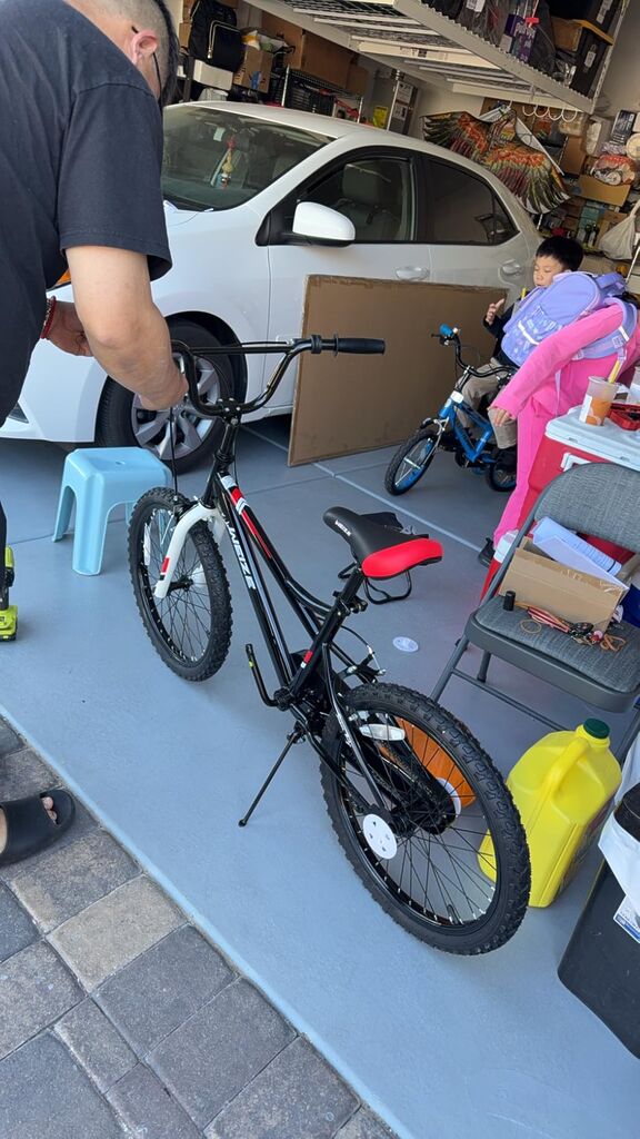 WEIZE Kids Bike, 14 16 20 Inch Children Bicycle for Boys Girls Ages 3-12 Years Old, Rider Height 35-62 Inch, Coaster Brake, Multiple Color Options - Customer Photo 1