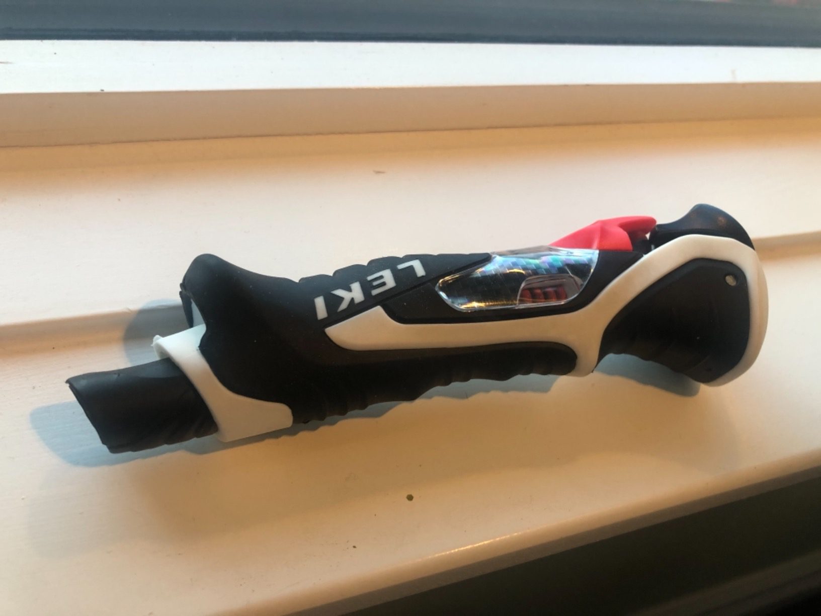 LEKI Carbon 14 3D Lightweight Carbon Ski Poles for Alpine Skiing Customer Review LEKI Carbon 14 3D Lightweight Carbon Ski Poles for Alpine Skiing - Customer Photo 1