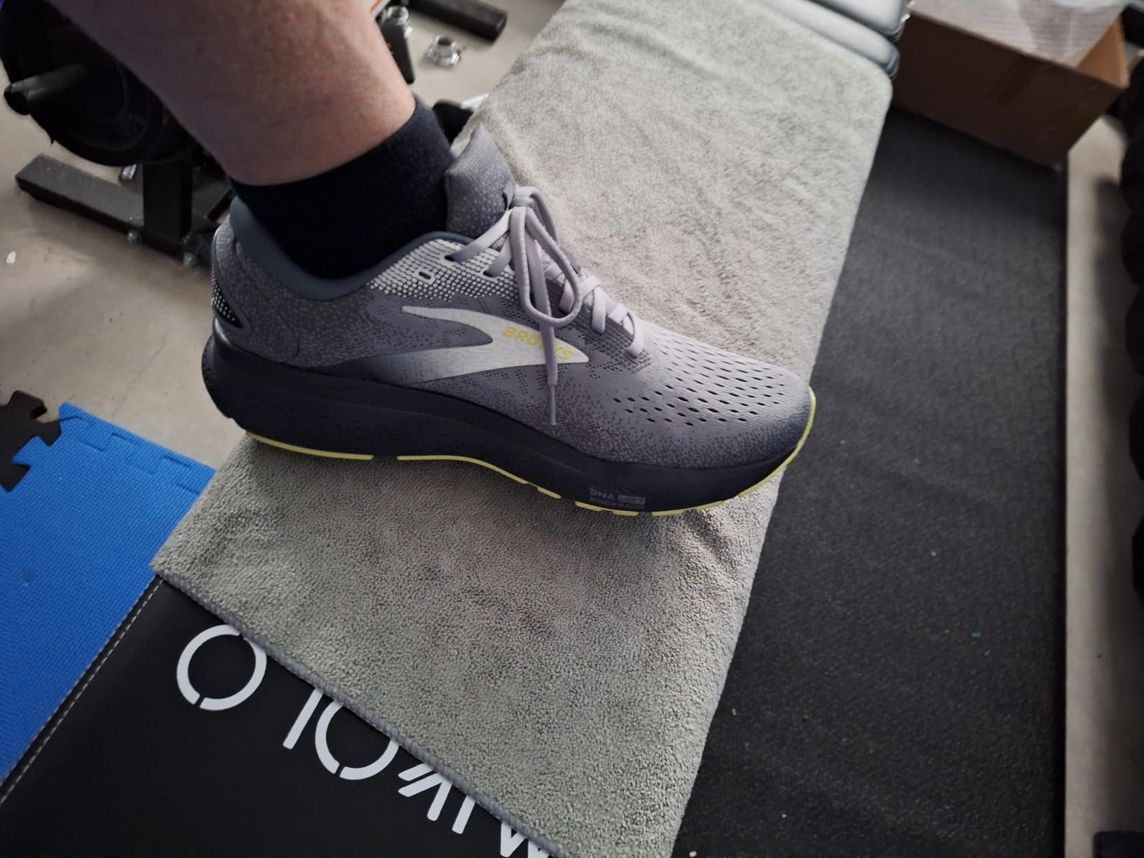 Brooks Men's Ghost 16 Neutral Running Shoe - Customer Photo 1