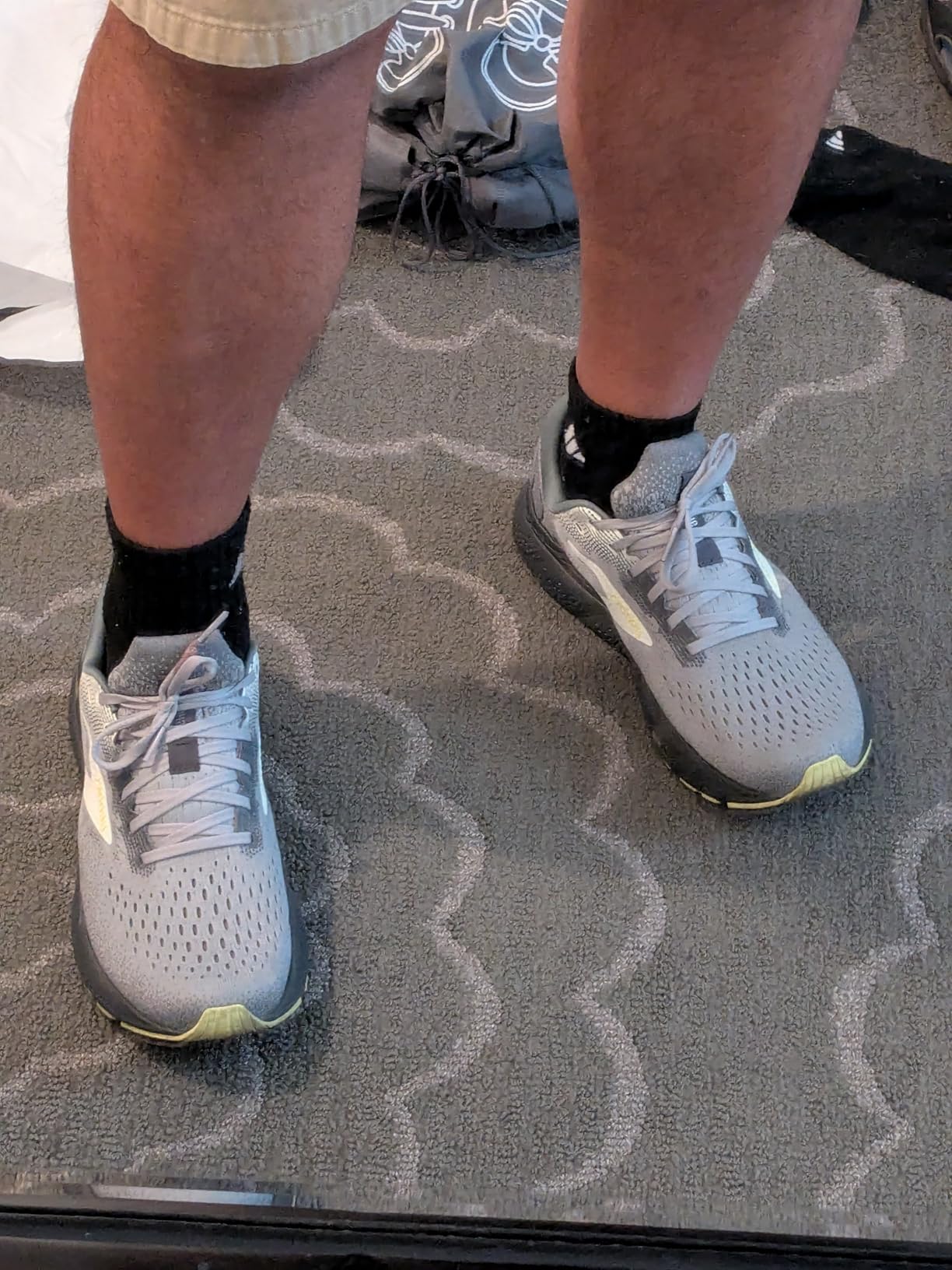 Brooks Men's Ghost 16 Neutral Running Shoe - Customer Photo 3