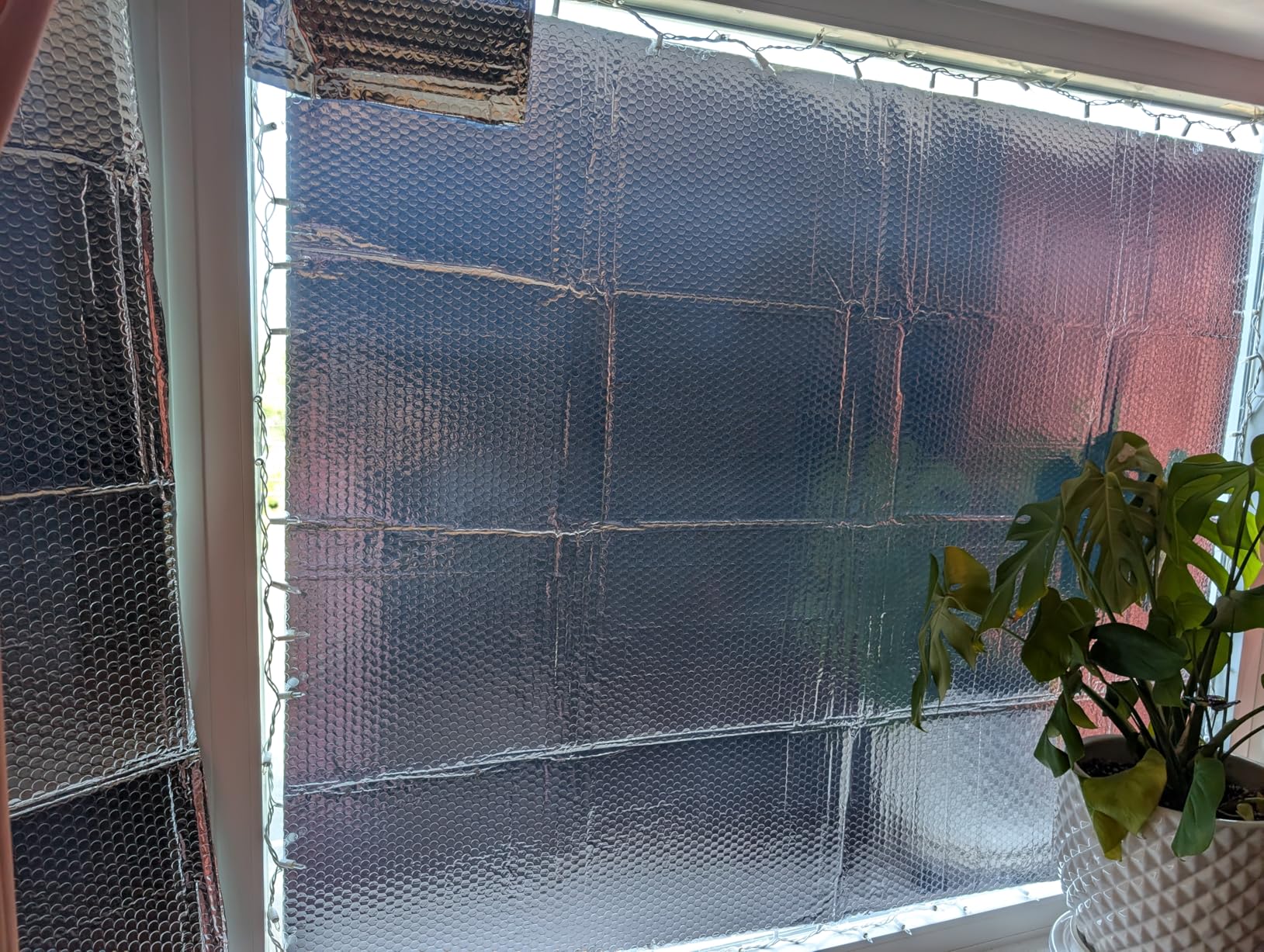 Reflective Bubble Insulation Sheet, Double Side Aluminum Foil Bubble Shield, Aluminum Foil Thermal Insulation Radiant Barrier for Windows, RV, Roof, Garage Door (23.6IN X 10FT) - Customer Photo 1