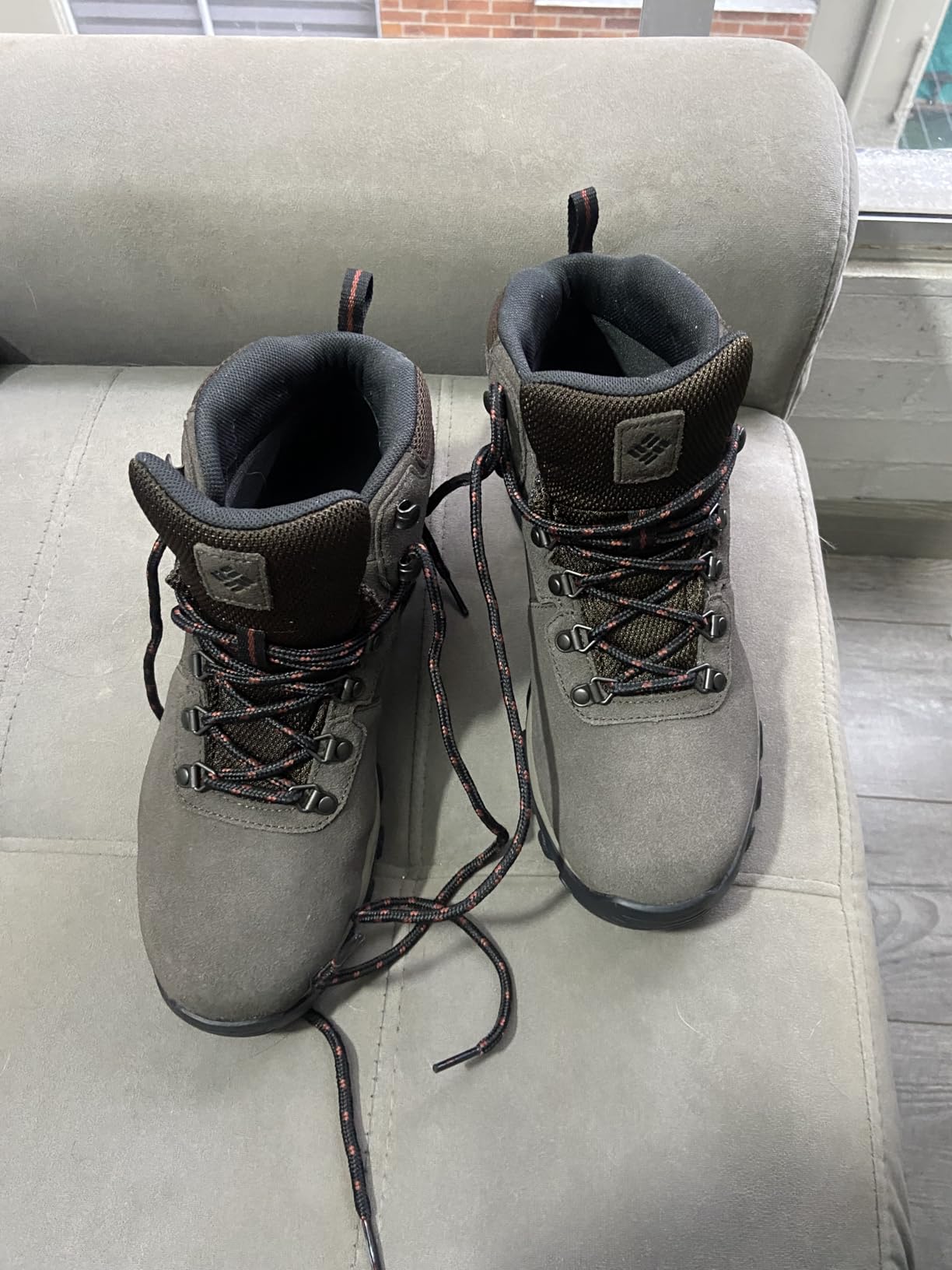 Columbia Men's Newton Ridge Plus II Suede Waterproof Hiking Boot - Customer Photo 2
