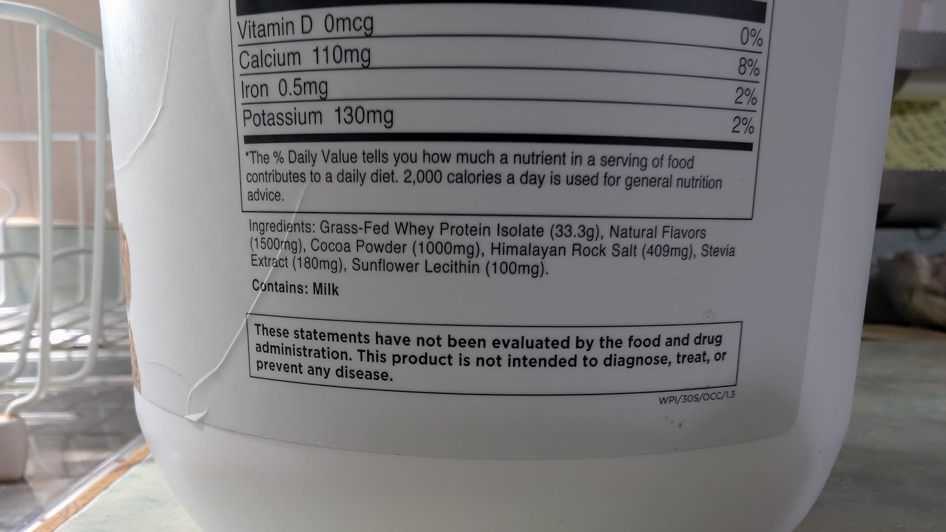 Transparent Labs Grass-Fed Whey Protein Isolate - Naturally Flavored, Gluten Free Whey Protein Powder with 28g of Protein per Serving & 9 Amino Acids - 30 Servings, Milk Chocolate - Customer Photo 4