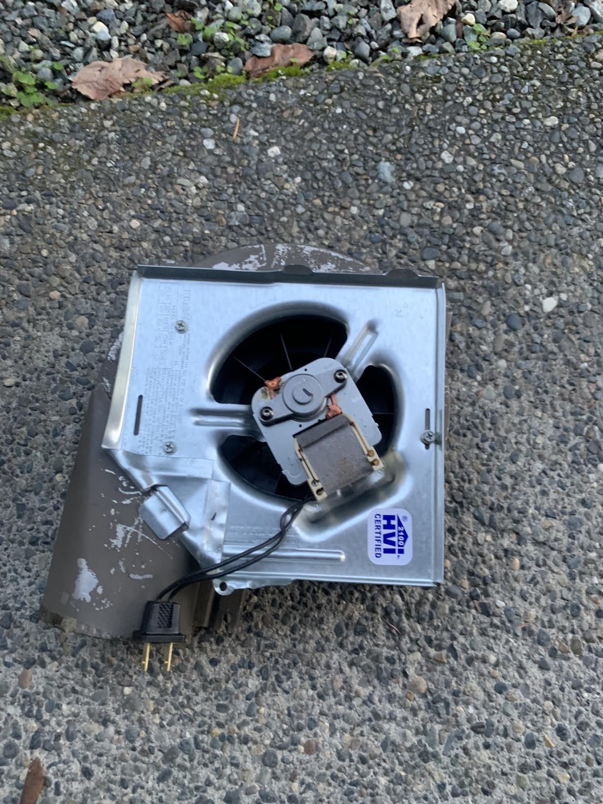 Broan-NuTone® BE8 Bathroom Exhaust Fan, 80 CFM, ENERGY STAR® Exhaust Fan, Quiet 1.5 Sones - Customer Photo 5