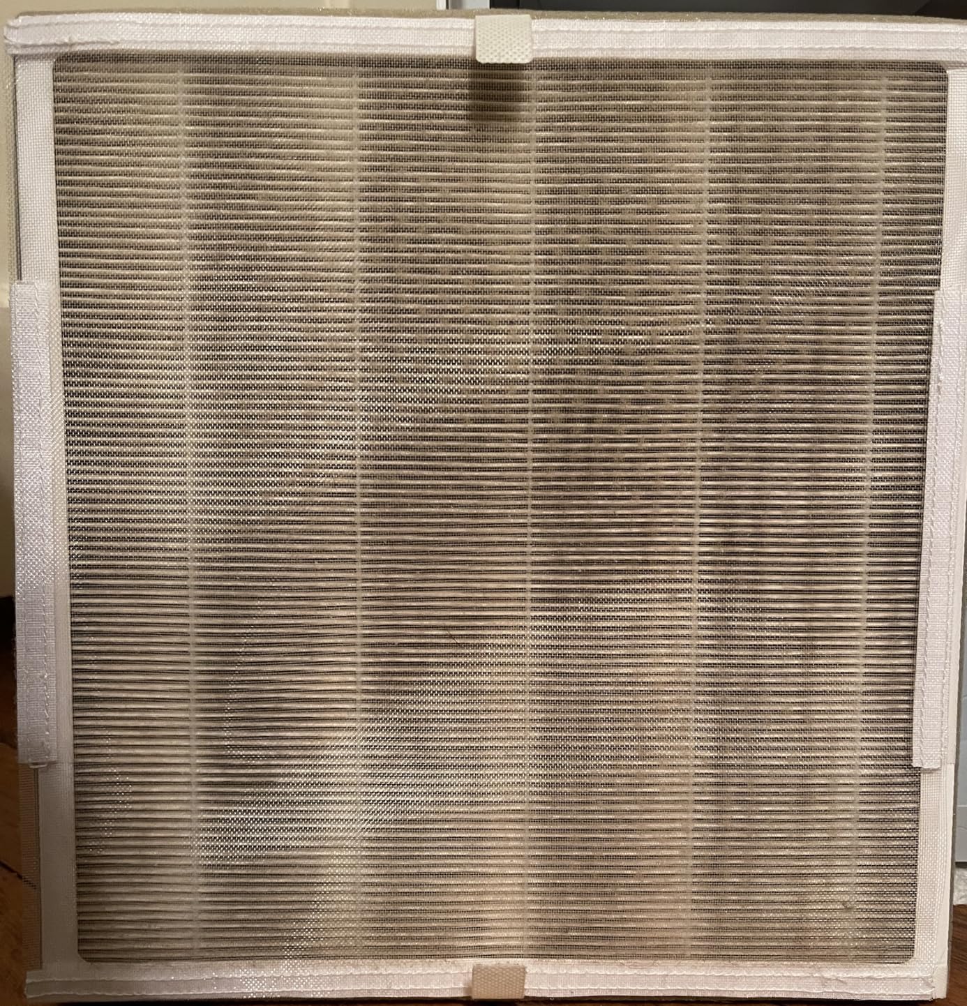 GoveeLife Smart Air Purifier for Home Large Rooms, Covers up to 1046 ft², PM2.5 Monitor, Sleep Mode, 3-in-1 Filter Air Purifier with App and Alexa Control for Pet Hair, Odors, Pollen and Smoke - Customer Photo 2