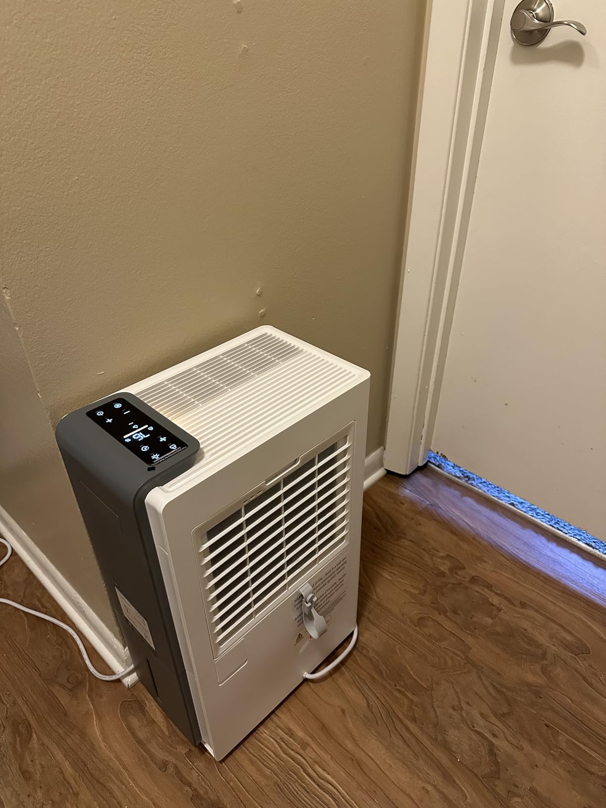 4500 Sq.Ft Most Efficient Energy Star 2025 Dehumidifier,AEOCKY Max 80 Pint/D(Standard 56Pint/D) Smart Compressor Dehumidifier with Drain Hose, Intelligent Humidistat,for Basement,Bedroom,Home,Bathroom - Customer Photo 1