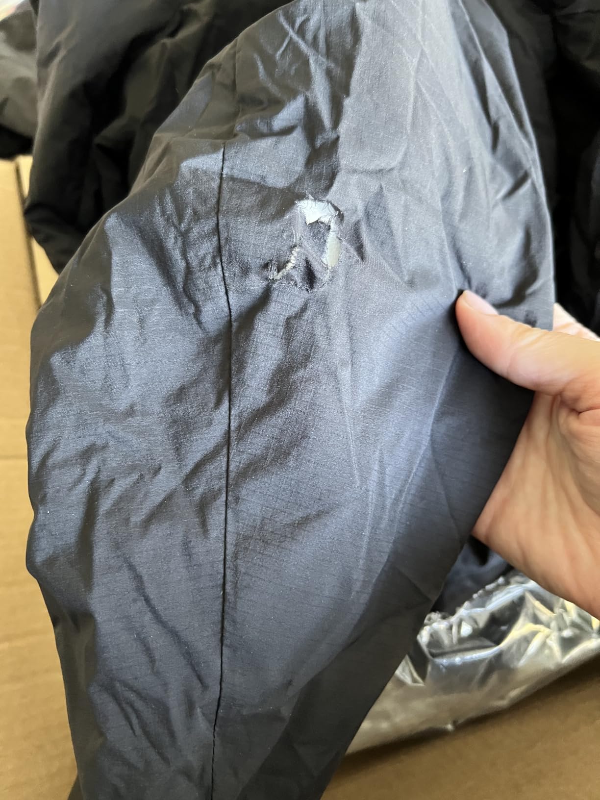 Arc'teryx Atom Hoody Men's | Warm-Even-When-Wet Synthetically Insulated Hoody - Customer Photo 2