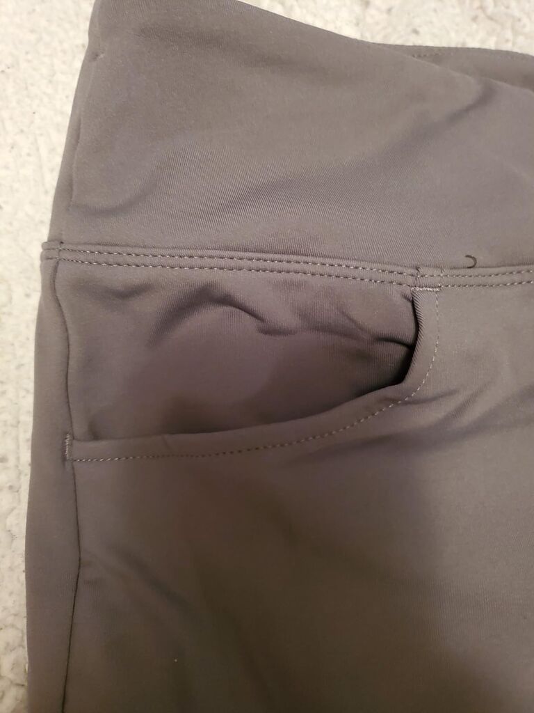 baleaf Women's Fleece Lined Pants Stretch Water Resistant Winter Thermal Travel Pants Cold Weather Gear Pockets Work Golf Customer Review baleaf Women's Fleece Lined Pants Stretch Water Resistant Winter Thermal Travel Pants Cold Weather Gear Pockets Work Golf - Customer Photo 1