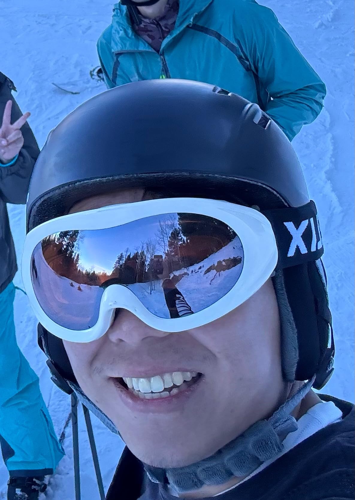 OutdoorMaster MIPS Ski Helmet - Kelvin II MIPS Snow Sport Helmet Snowboard Helmet for Men Women & Youth Customer Review OutdoorMaster MIPS Ski Helmet - Kelvin II MIPS Snow Sport Helmet Snowboard Helmet for Men Women & Youth - Customer Photo 1