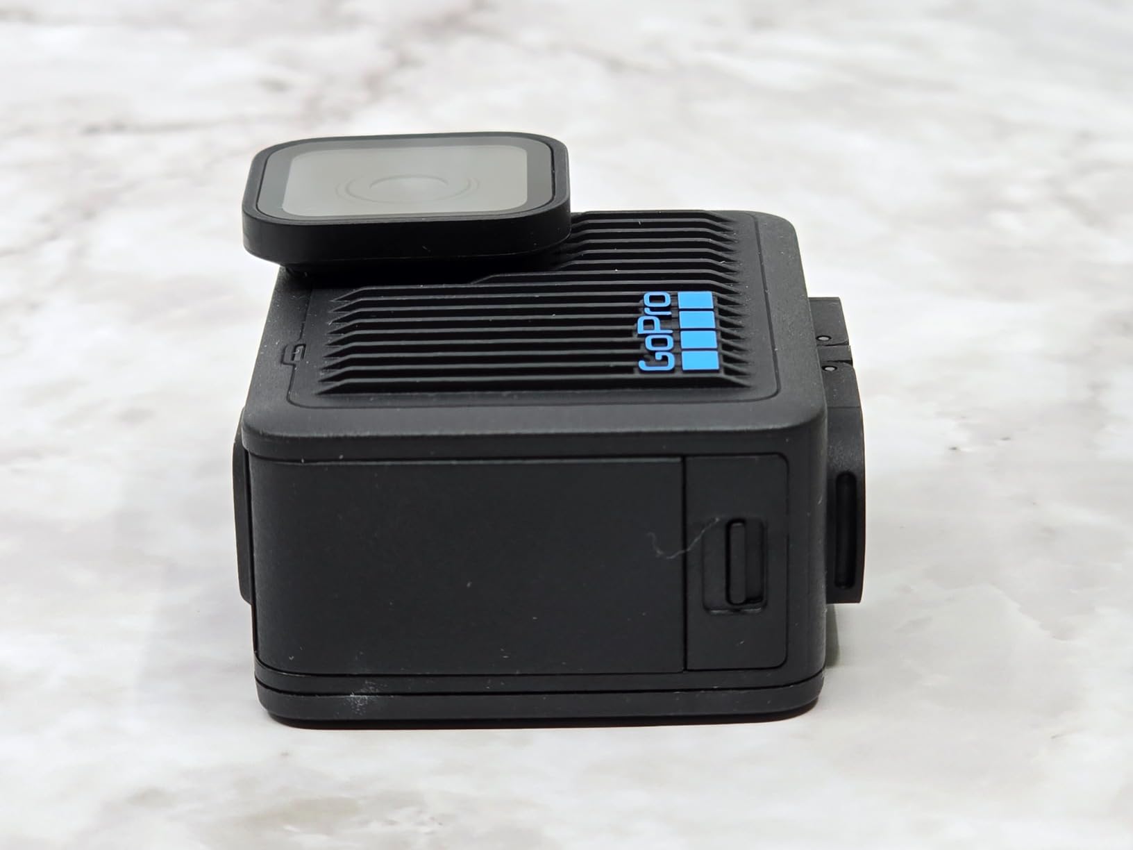 GoPro Hero - Compact Waterproof Action Camera with 4K Ultra HD Video, 12MP Photo, Touch Screen - Customer Photo 1