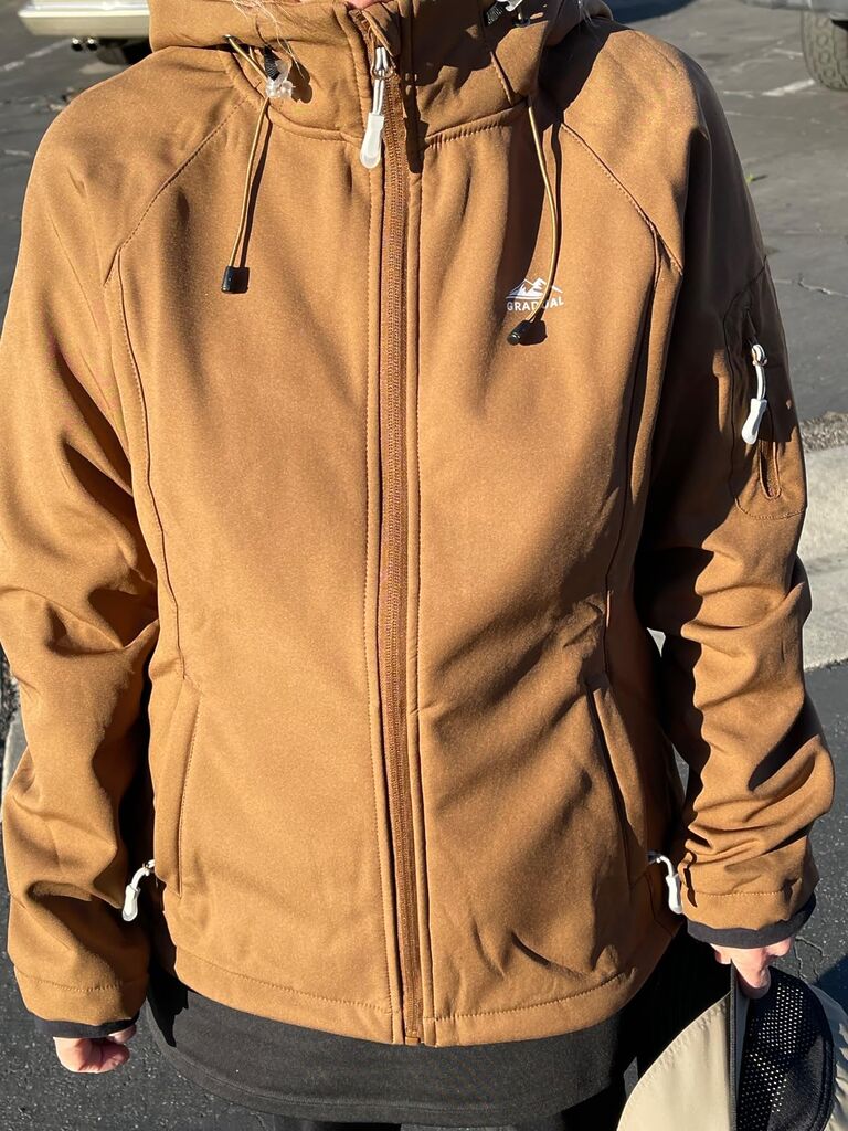G Gradual Women's Fleece Lined Softshell Jacket Windproof Warm Light Waterproof Hooded Jacket for Women Winter/Fall/Spring Customer Review G Gradual Women's Fleece Lined Softshell Jacket Windproof Warm Light Waterproof Hooded Jacket for Women Winter/Fall/Spring - Customer Photo 1
