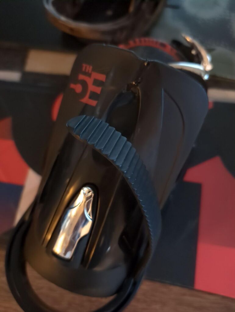 5th Element Summit Stealth Adult Snowboard Bindings for Men-Designed for New or Replacement Snowboards. Universal bindings disc and Hardware for Beginner to Intermediate - Customer Photo 1