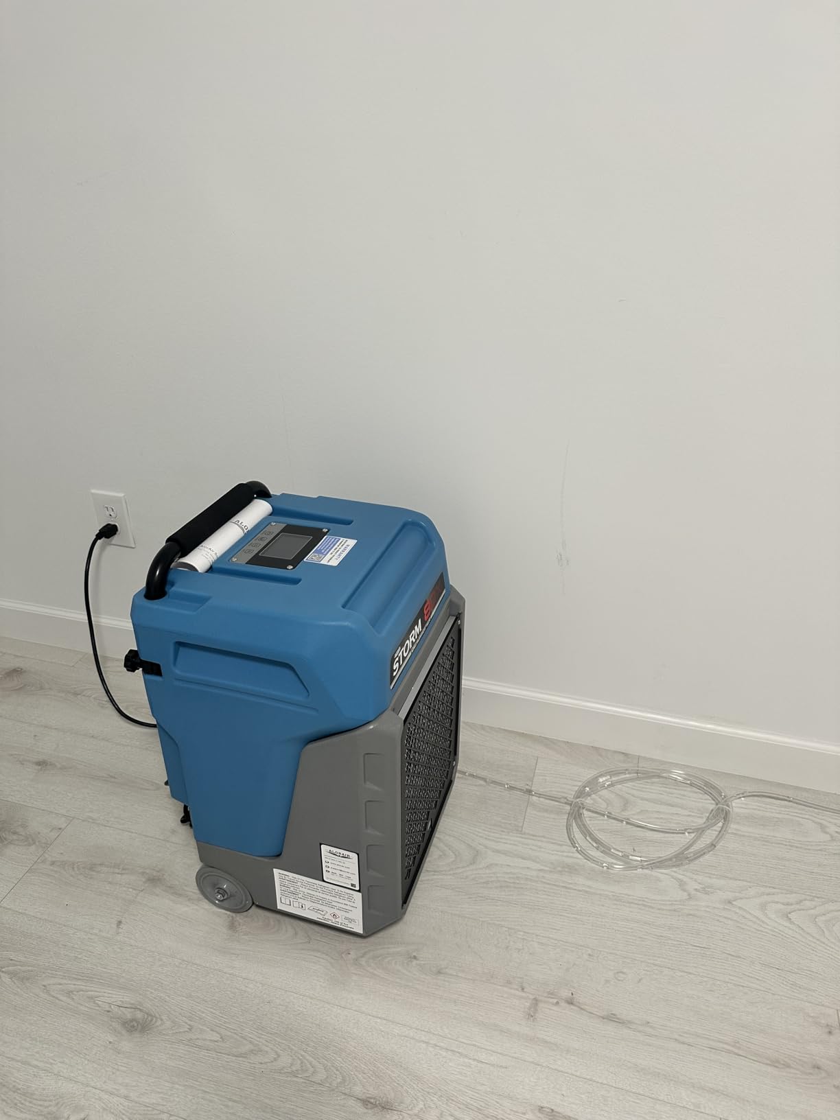 ALORAIR 170 Pints LGR Commercial Dehumidifier with Pump & Drain Hose, Up to 2,100 Sq.Ft, Portable Industrial Dehumidifiers with Wheels for Water Damage Restore, Basement, Garage, 5 Years Warranty - Customer Photo 1