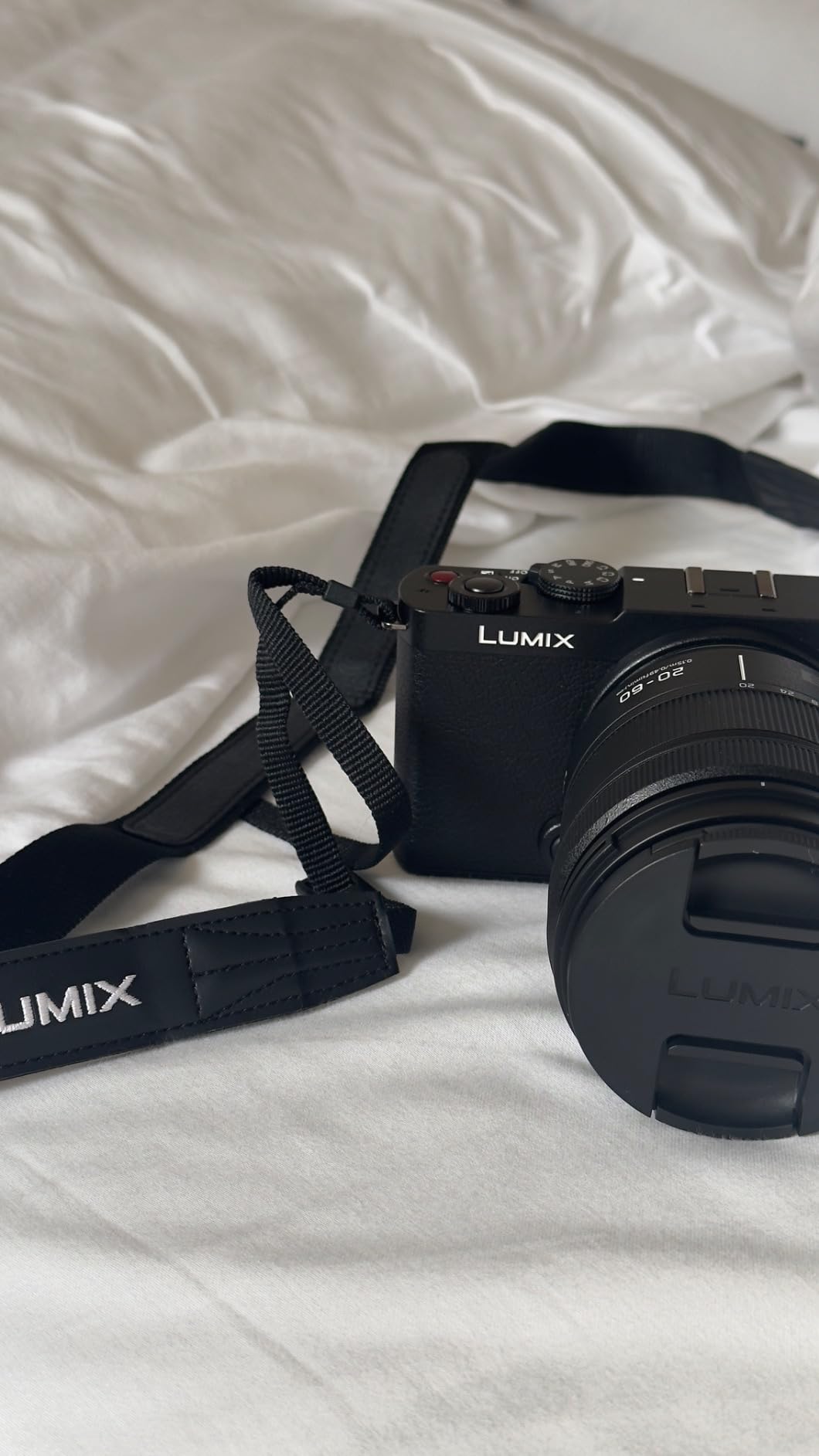 Panasonic LUMIX S9 Full-Frame Mirrorless Camera with S 18-40mm F4.5-6.3 Lens, Compact, Lightweight Body, Perfect for Social Media and Travel, Cameras for Photography, DC-S9NK - Customer Photo 2