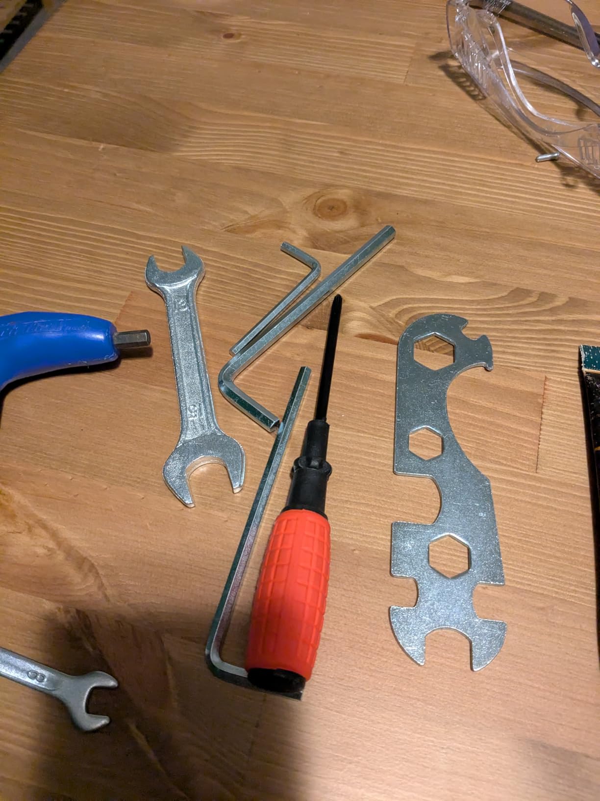 AVASTA Jupiter 700C Road Adult Step-Over Hybrid Cycling Bike Bicycle, Aluminum Frame, 21-Speed, Dual Disc Brakes, Multpile Colors for Men Woman Male Female - Customer Photo 2